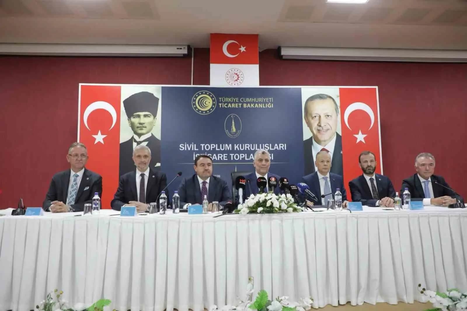 TİCARET BAKANI ÖMER BOLAT, KÜTAHYA'DA SİVİL TOPLUM KURULUŞLARI (STK) İSTİŞARE TOPLANTISI'NA KATILDI.