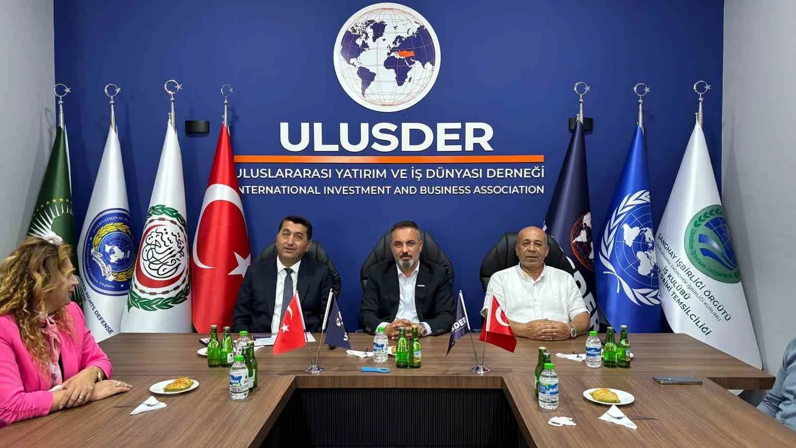 BOYRAZ’DAN ULUSDER’E ZİYARET: "MALATYA’NIN KAYBEDECEK ZAMANI YOK"