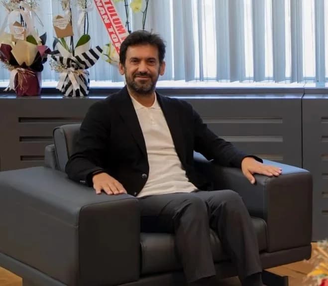 ERZİNCANLI BATUHAN MUMCU, KÜLTÜR VE TURİZM BAKAN YARDIMCILIĞI GÖREVİNDEN AYRILARAK BİLGİ TEKNOLOJİLERİ VE İLETİŞİM KURULU ÜYELİĞİNE ATANMIŞ OLDU