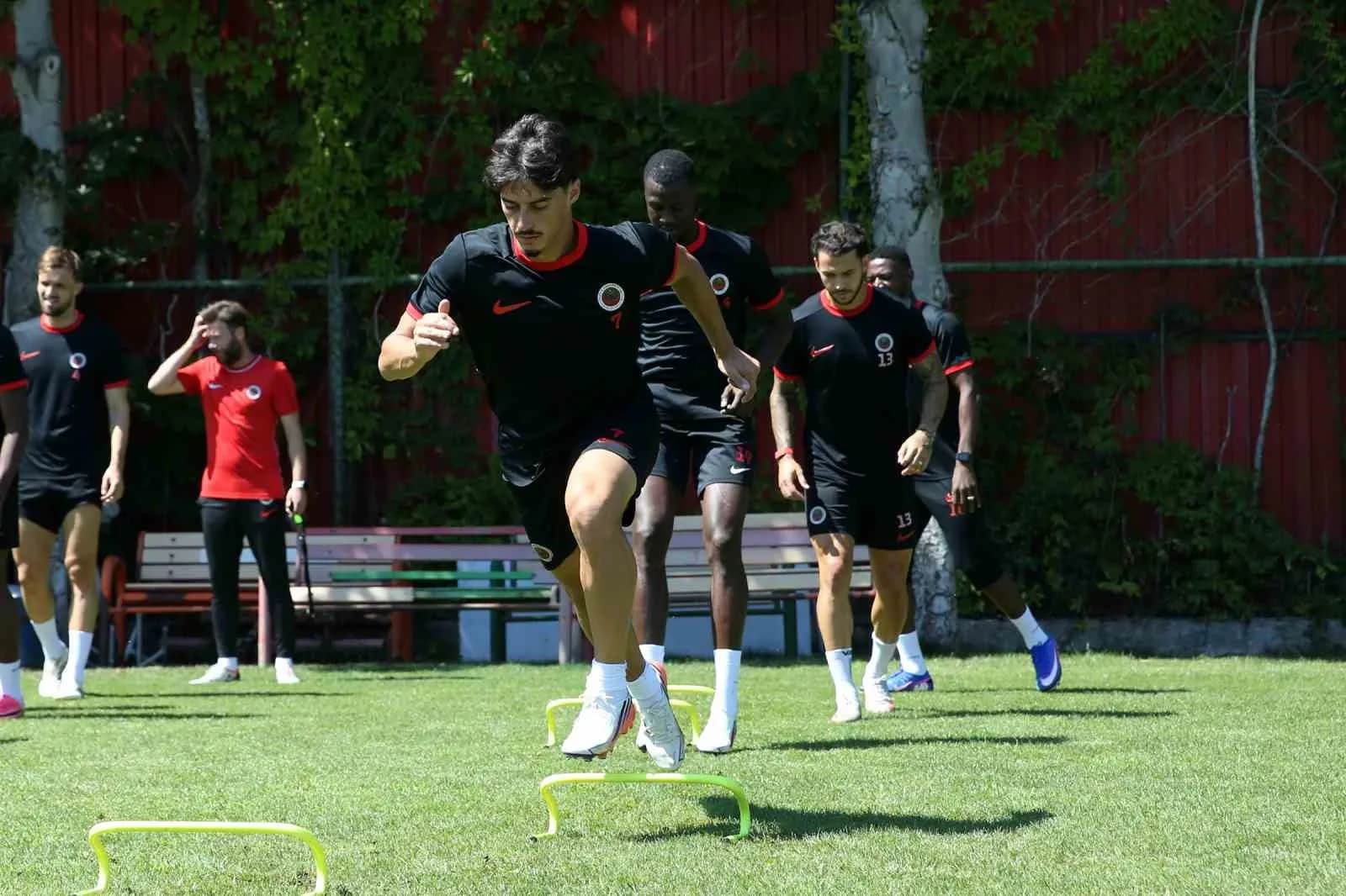 TRENDYOL SÜPER LİG’İN 2. HAFTASINDA DEPLASMANDA GÖZTEPE İLE KARŞILAŞACAK OLAN BAŞKENT EKİBİ HAZIRLIKLARINI BUGÜN YAPTIĞI ANTRENMANLA TAMAMLADI.