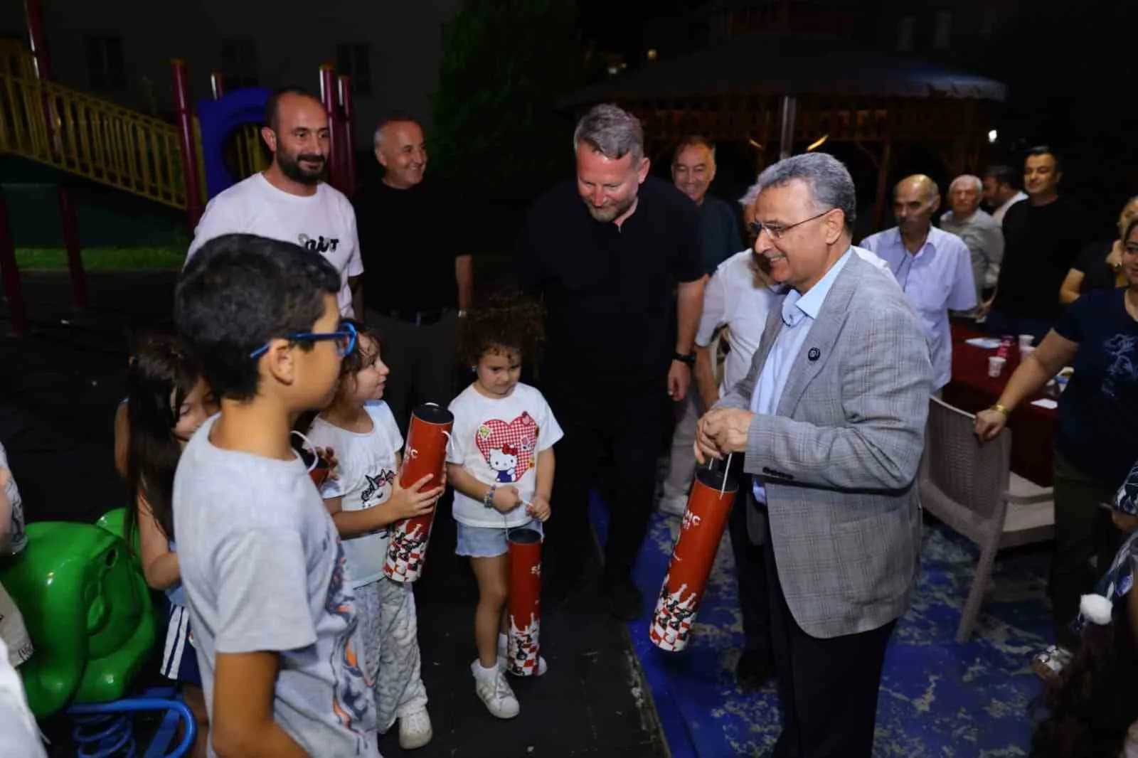 SAMSUN’UN İLKADIM BELEDİYE BAŞKANI İHSAN KURNAZ, VATANDAŞLARLA DOĞRUDAN İLETİŞİMİ GÜÇLENDİRMEK, TALEP VE ÖNERİLERİ YERİNDE DİNLEMEK VE İLÇENİN İHTİYAÇLARINA ORTAK AKILLA ÇÖZÜM ÜRETMEK AMACIYLA VATANDAŞ BULUŞMALARINA DEVAM EDİYOR.