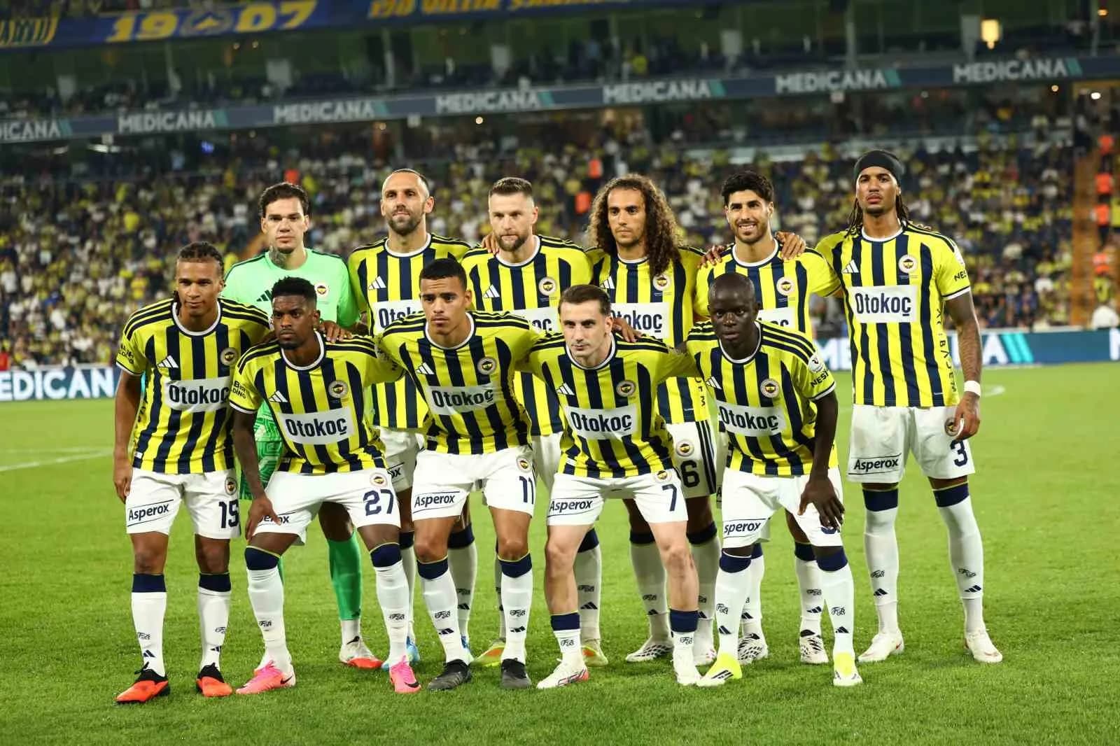FENERBAHÇE MÜCADELEYE; EDERSON, NELSON SEMEDO, MİLAN SKRİNİAR, NATHAN AKE, ARCHİE BROWN, MATTEO GUENDOUZİ, N'GOLO KANTE, MASON GREENWOOD, MARCO ASENSİO, KEREM AKTÜRKOĞLU VE VEDAT MURİQİ 11'İ İLE BAŞLADI.
