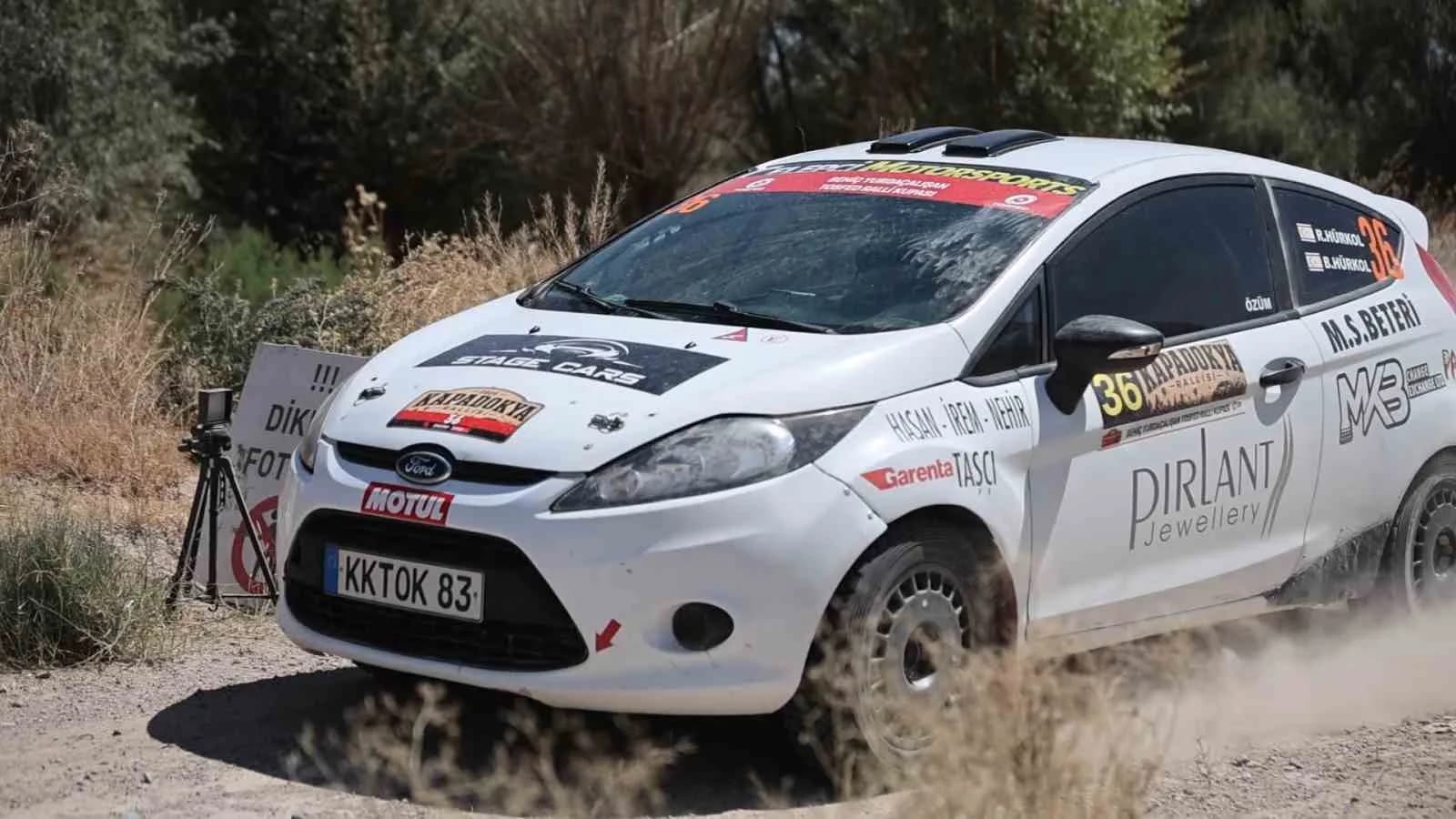 NEVŞEHİR’DE START ALAN 2026 PETROL OFİSİ MAXİMA TÜRKİYE RALLİ ŞAMPİYONASI’NIN 4. AYAĞI KAPADOKYA RALLİSİ, İKİNCİ GÜNÜNDE ÜRGÜP İLÇESİNE BAĞLI SARIHIDIR KÖYÜNDE HIZ VE ADRENALİN DOLU ANLARA SAHNE OLDU.