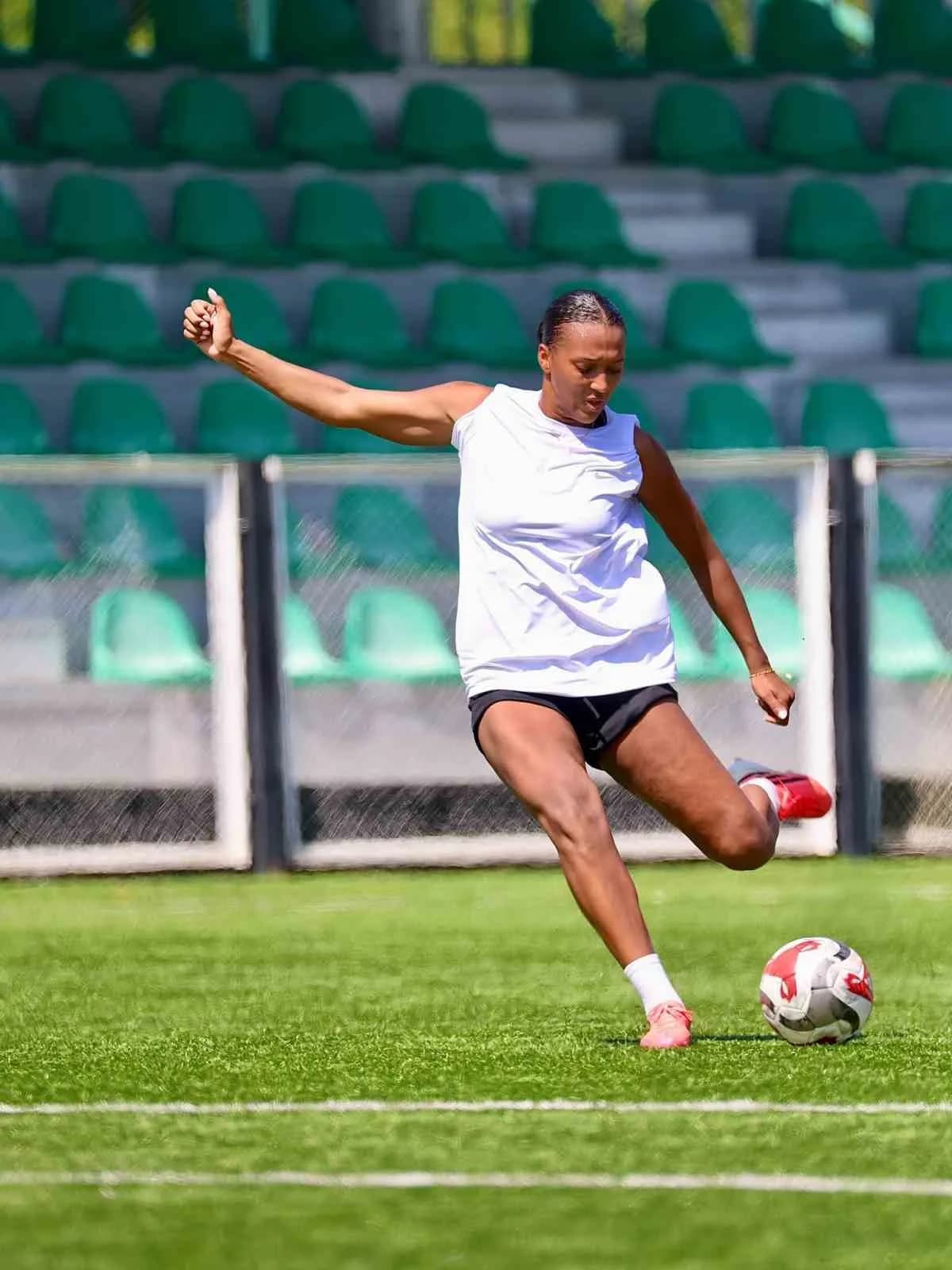 KAYSERİ KADIN FUTBOL KULÜBÜ, KADROSUNA 4 YENİ İSMİ DAHİL ETTİ.