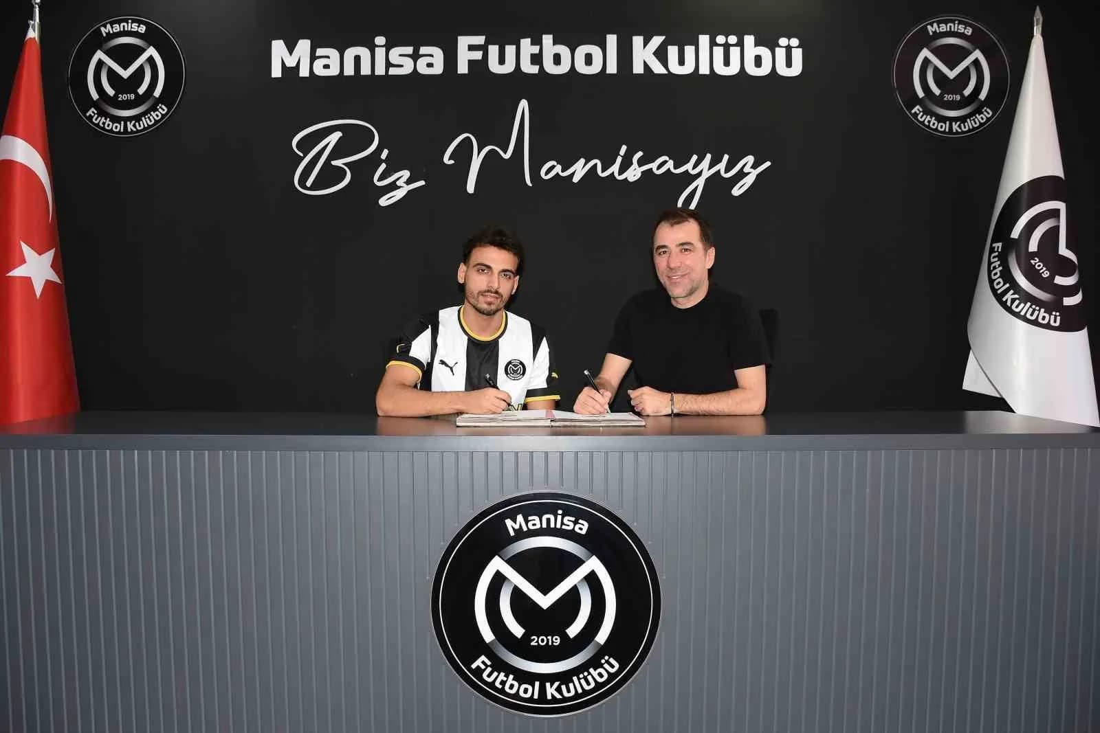 TRENDYOL 1. LİG EKİPLERİNDEN MANİSA FUTBOL KULÜBÜ, ADANA DEMİRSPOR’UN GENÇ SAVUNMA OYUNCUSU OSMAN KAYNAK’I 4 YILLIĞINA KADROSUNA KATTI.
