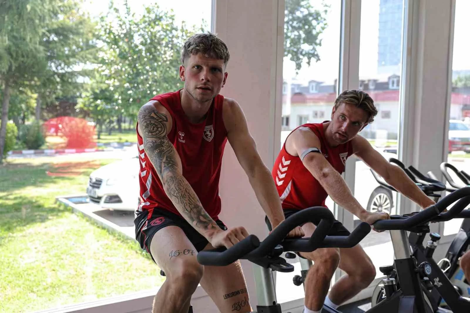 SAMSUNSPOR, TRENDYOL SÜPER LİG ADNAN SÜVARİ SEZONU’NUN 3. HAFTASINDA SAHASINDA FENERBAHÇE A.Ş. İLE OYNAYACAĞI KARŞILAŞMANIN HAZIRLIKLARINA BAŞLADI.