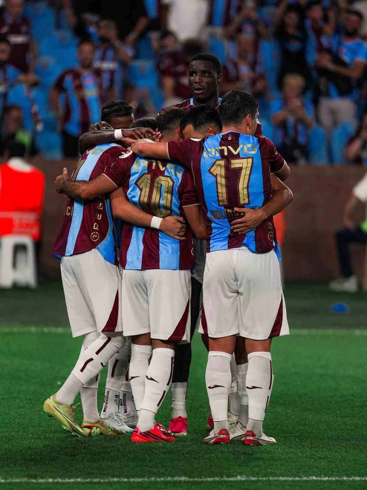 TRENDYOL SÜPER LİG’İN 2. HAFTASINDA TRABZONSPOR, SAHASINDA RAMS BAŞAKŞEHİR'İ 2-1 MAĞLUP ETTİ.