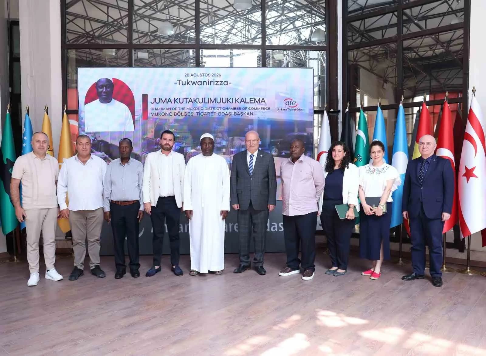 UGANDA MUKONO BÖLGESİ TİCARET ODASI BAŞKANI JUMA KUTAKULİMUUKİ KALEMA ATO İLE MUKONO BÖLGESİ TİCARET ODASI ARASINDA BİR İŞ BİRLİĞİ PROTOKOLÜ İMZALANMASINI ÖNERDİ.