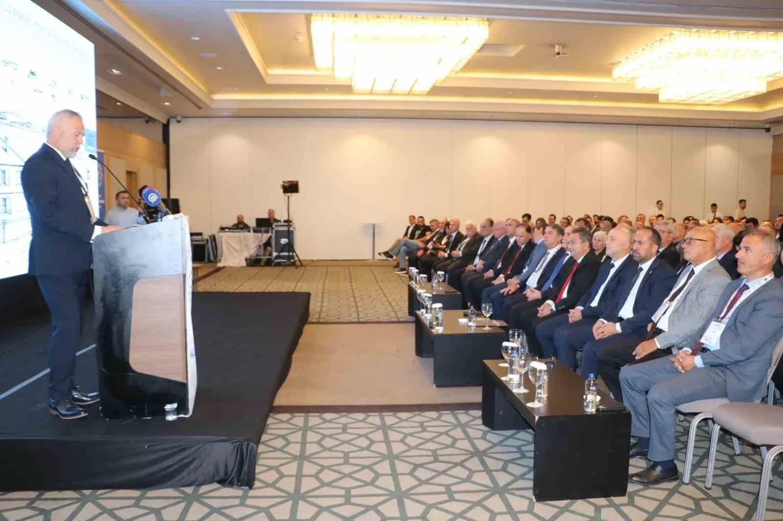 TMMOB MADEN MÜHENDİSLERİ ODASINCA DÜZENLENEN 24. ULUSLARARASI KÖMÜR KONGRESİ VE SERGİSİ ZONGULDAK'TA BAŞLADI.