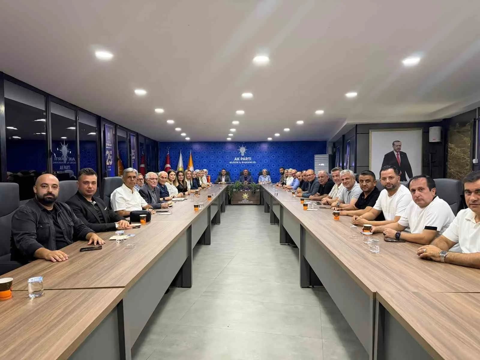 AK PARTİ BİLECİK’TE HAFTALIK YÖNETİM KURULU TOPLANTISI YAPILDI