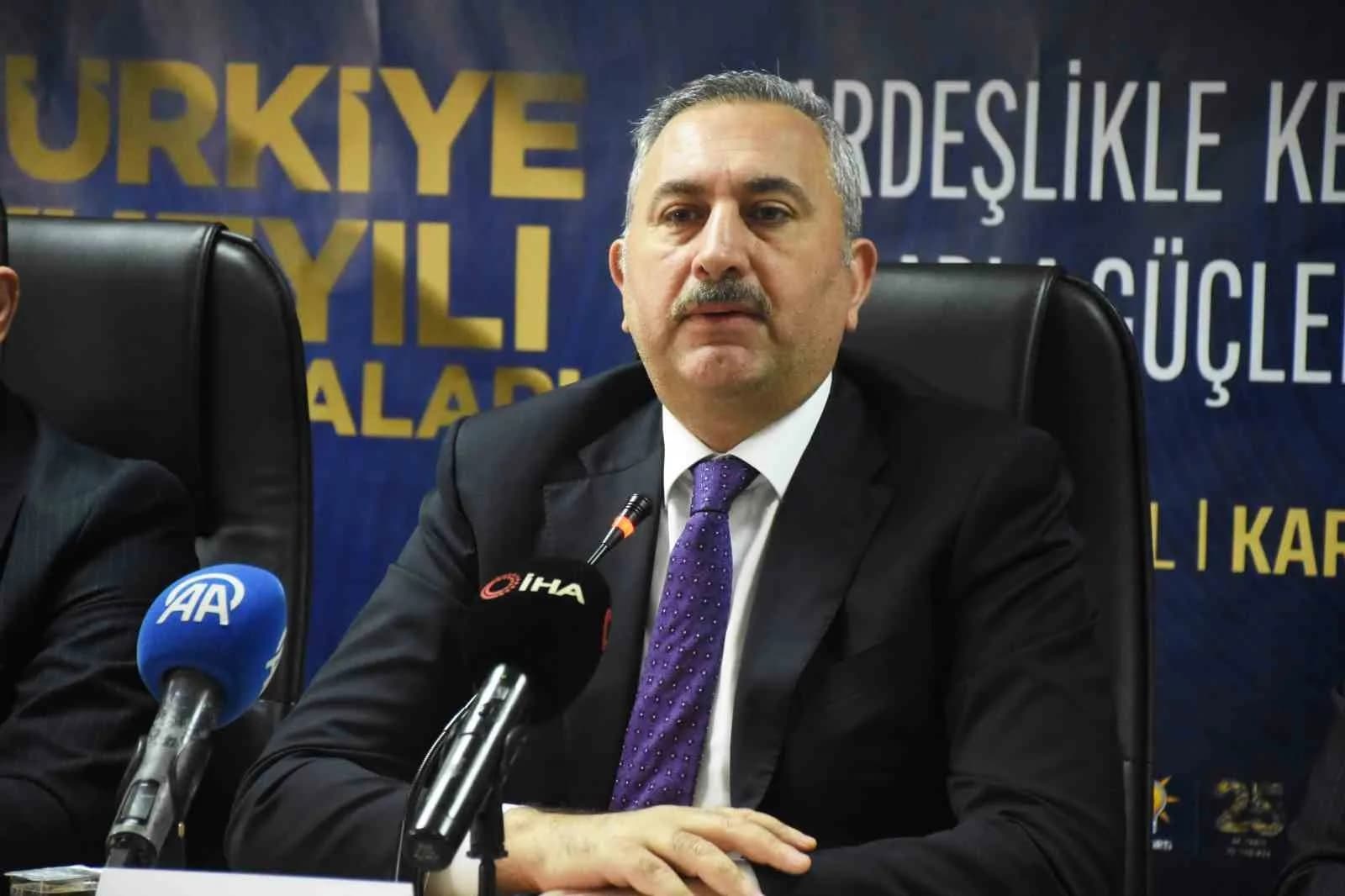 AK PARTİ GRUP BAŞKANVEKİLİ ABDULHAMİT GÜL, PARTİSİNİN İL BAŞKANLIĞI'NI ZİYARETİNDE KONUŞTU