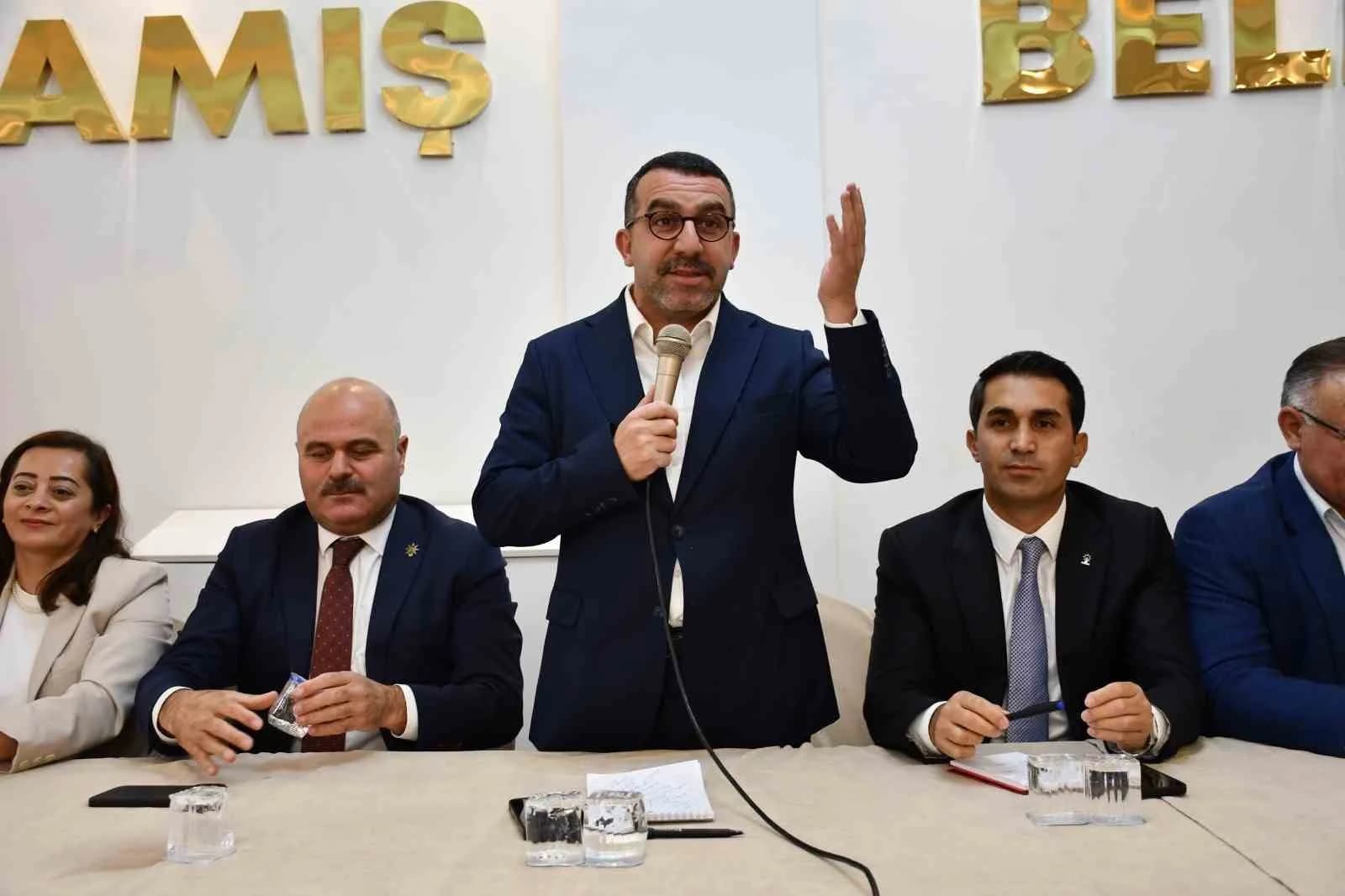 AK PARTİ HEYETİNDEN SARIKAMIŞ’TA GÖVDE GÖSTERİSİ: TEŞKİLAT BULUŞMASI VE YATIRIMLAR SAHADA İNCELENDİ(KARS-İHA)