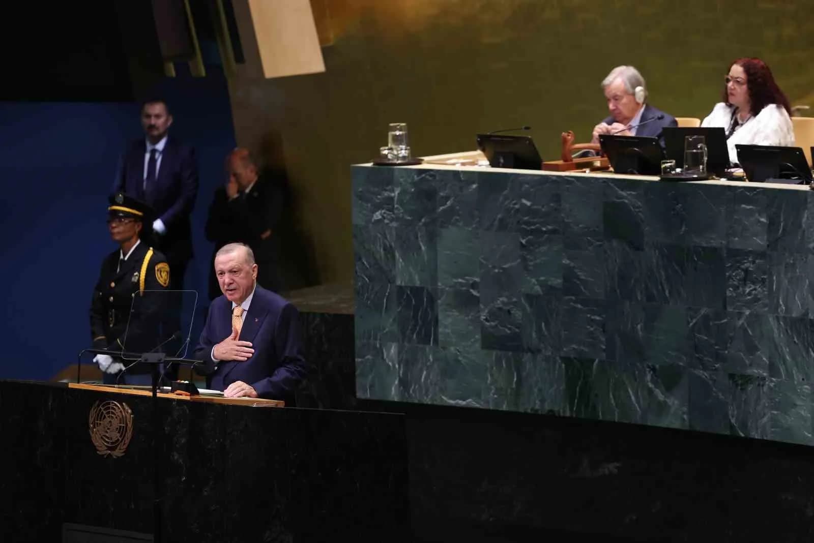CUMHURBAŞKANI ERDOĞAN: "FİLİSTİN HALKININ MÜCADELESİNİ BU KÜRSÜDEN DÜNYAYA DUYURMAYA DEVAM EDECEĞİZ"