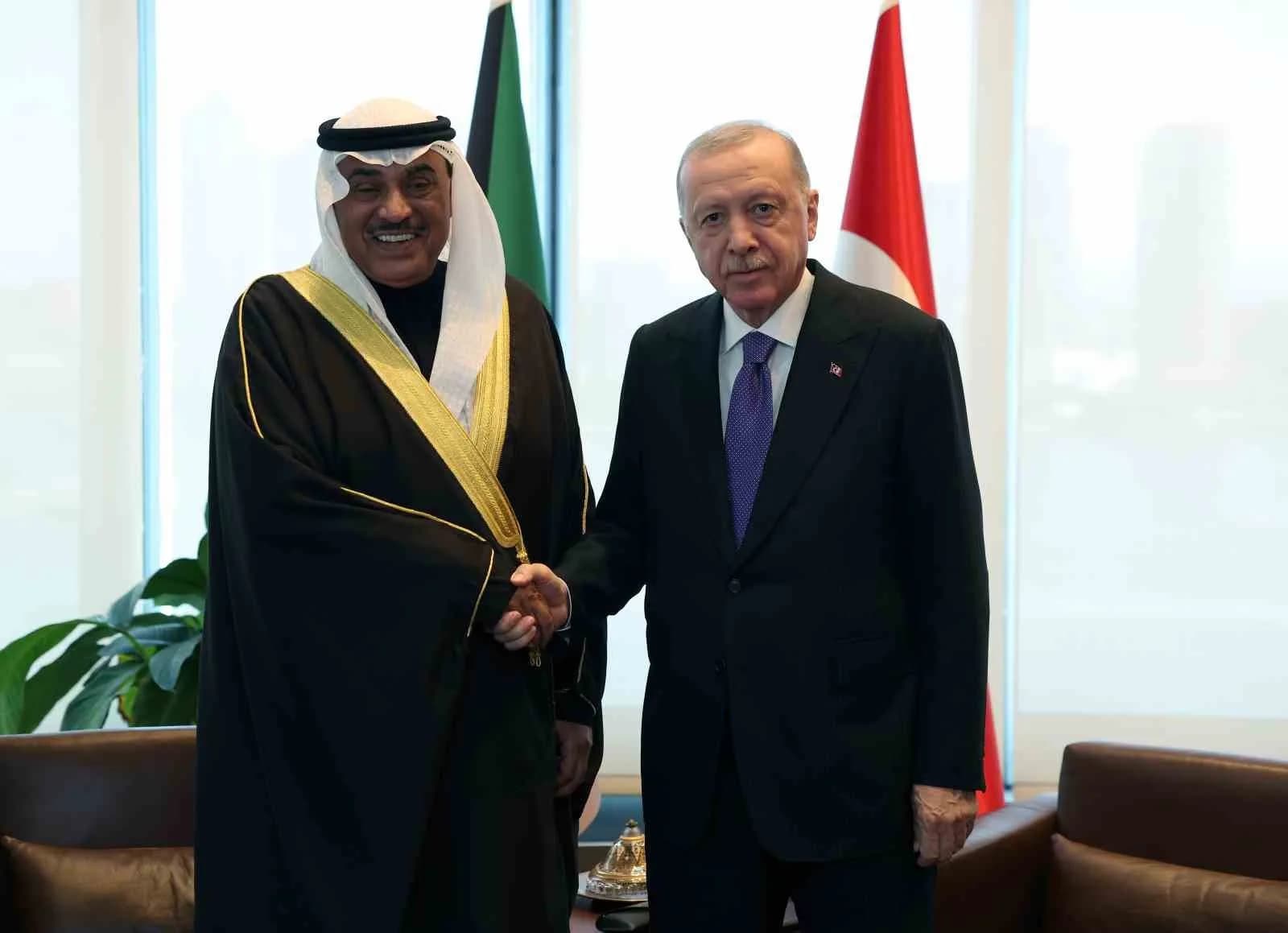CUMHURBAŞKANI ERDOĞAN, KUVEYT VELİAHT PRENSİ AL-SABAH İLE GÖRÜŞTÜ