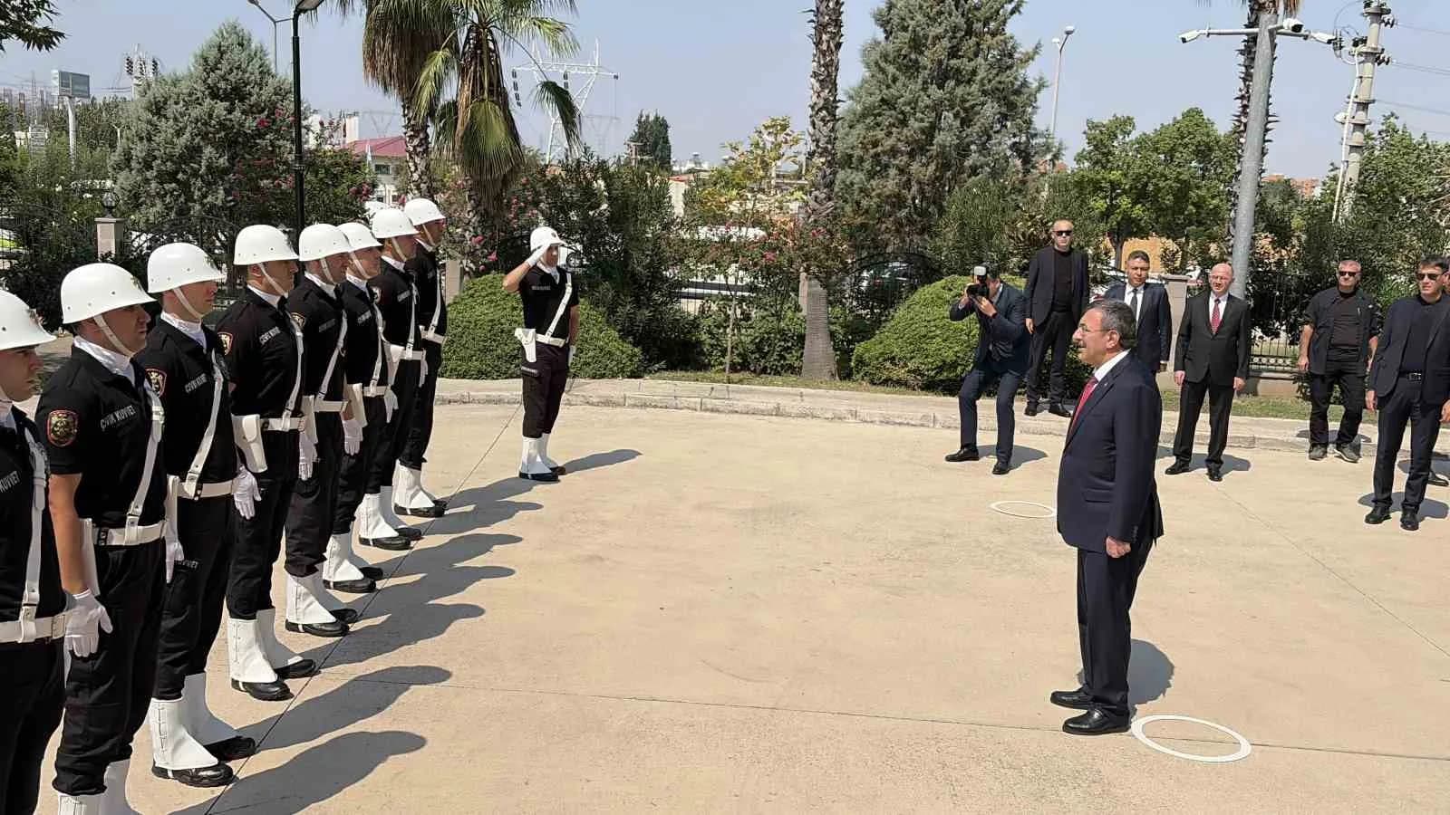 CUMHURBAŞKANI YARDIMCISI CEVDET YILMAZ, ÇEŞİTLİ TEMASLARDA BULUNMAK ÜZERE OSMANİYE’YE GELDİ.