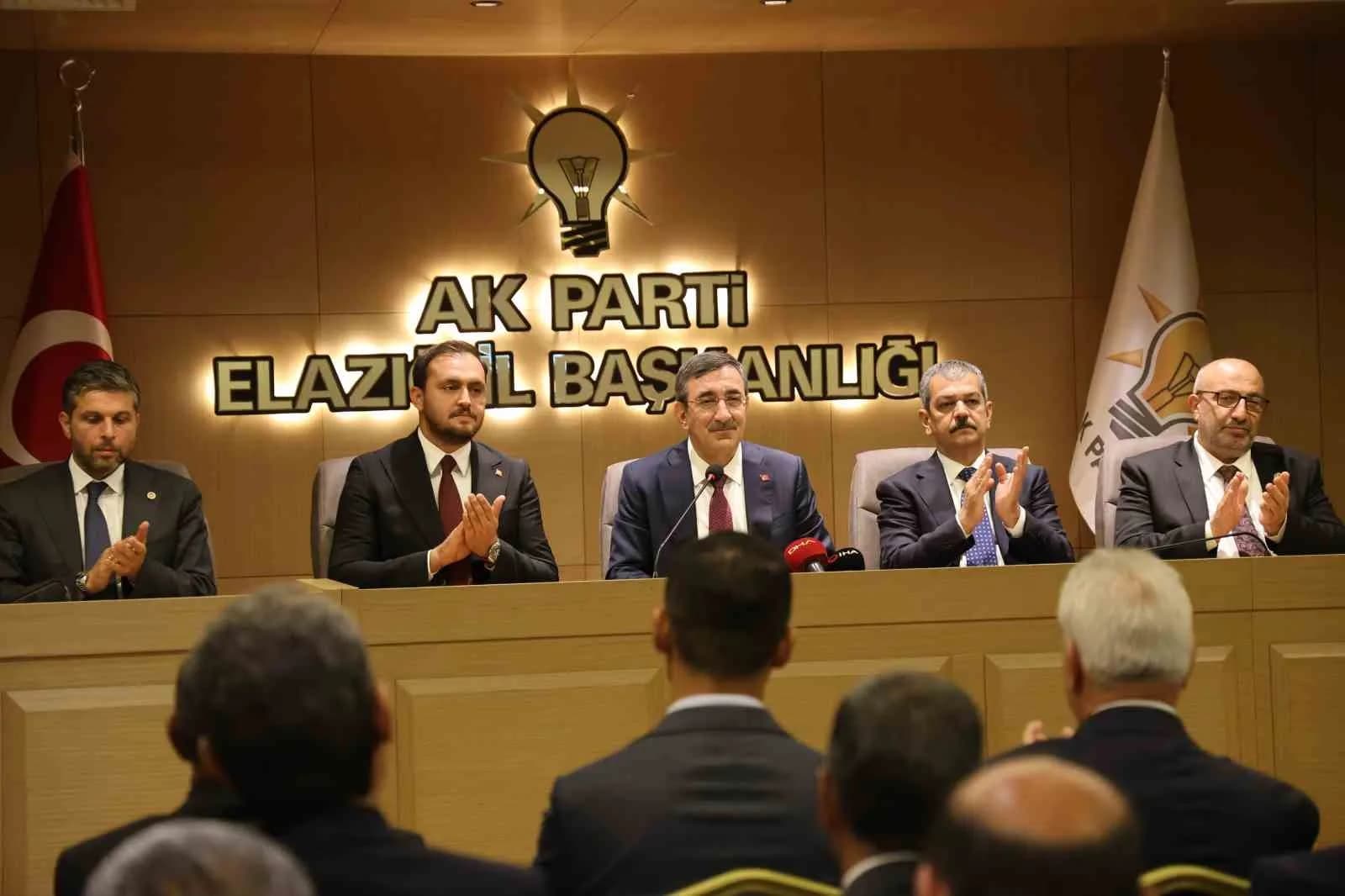 CUMHURBAŞKANI YARDIMCISI YILMAZ: “ NETANYAHU HÜKÜMETİNİN TÜRKİYE CUMHURİYETİ'NE LAF SÖYLEMESİNİN HİÇBİR KIYMETİHARBİYESİ YOKTUR"