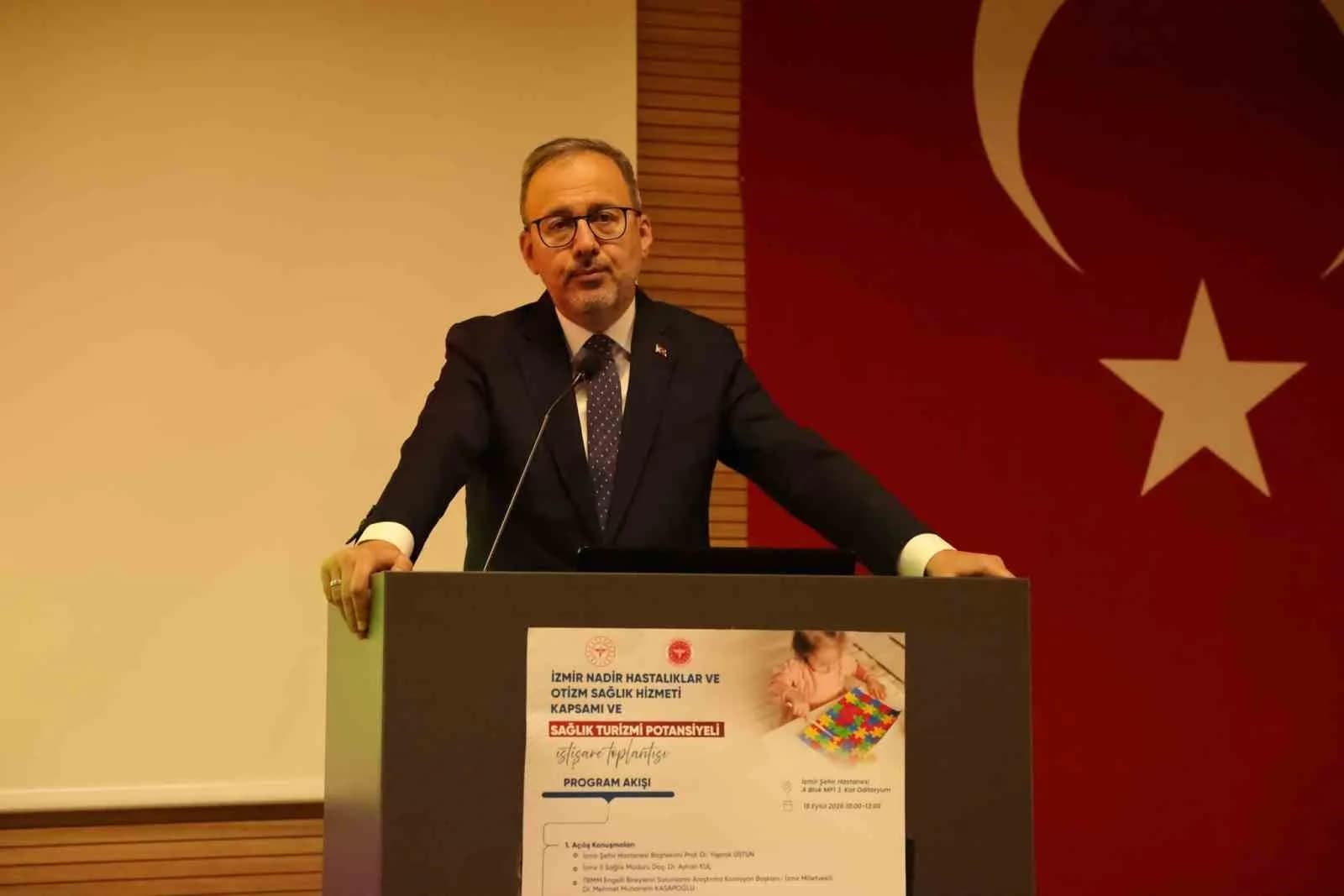 ÖNCEKİ DÖNEM GENÇLİK VE SPOR BAKANI, AK PARTİ İZMİR MİLLETVEKİLİ VE TBMM ENGELLİ BİREYLERİN SORUNLARINI ARAŞTIRMA KOMİSYONU BAŞKANI DR. MEHMET MUHARREM KASAPOĞLU, İZMİR ŞEHİR HASTANESİ’NDE DÜZENLENEN 'İZMİR NADİR HASTALIK SAĞLIK HİZMETİ KAPSAMI VE SAĞLIK TURİZMİ POTANSİYELİ İSTİŞARE TOPLANTISI'NDA KONUŞTU.