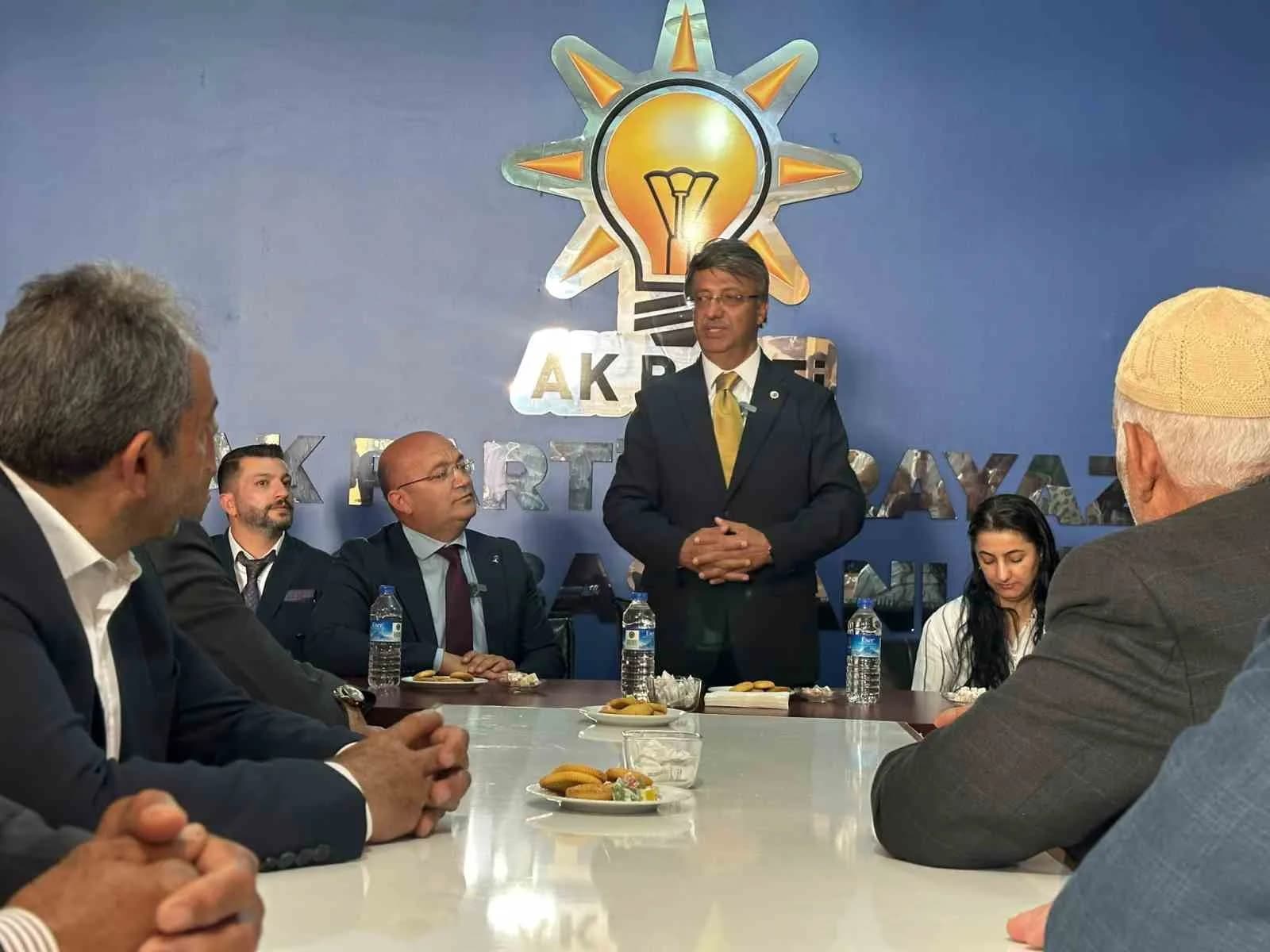 AK PARTİ VAN MİLLETVEKİLİ KAYHAN TÜRKMENOĞLU, "TÜRKİYE YÜZYILI İÇİN HEP YENİ, HEP İLERİ" PROGRAMLARI KAPSAMINDA ERZURUM’UN KARAYAZI İLÇESİNDE BİR DİZİ TEMAS VE İNCELEMELERDE BULUNDU.