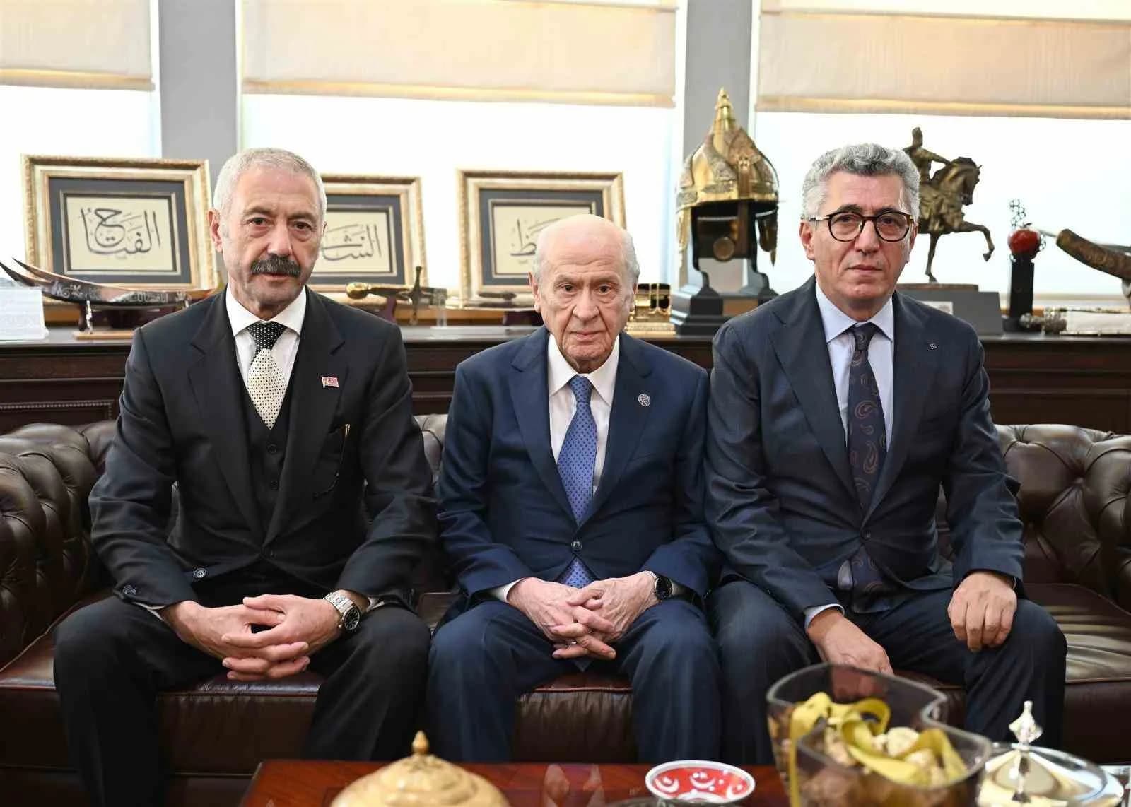 MİLLİYETÇİ HAREKET PARTİSİ (MHP) GENEL BAŞKANI DEVLET BAHÇELİ, SARALLAR VE ŞAHİNLER AİLELERİNİ KABUL ETTİ.