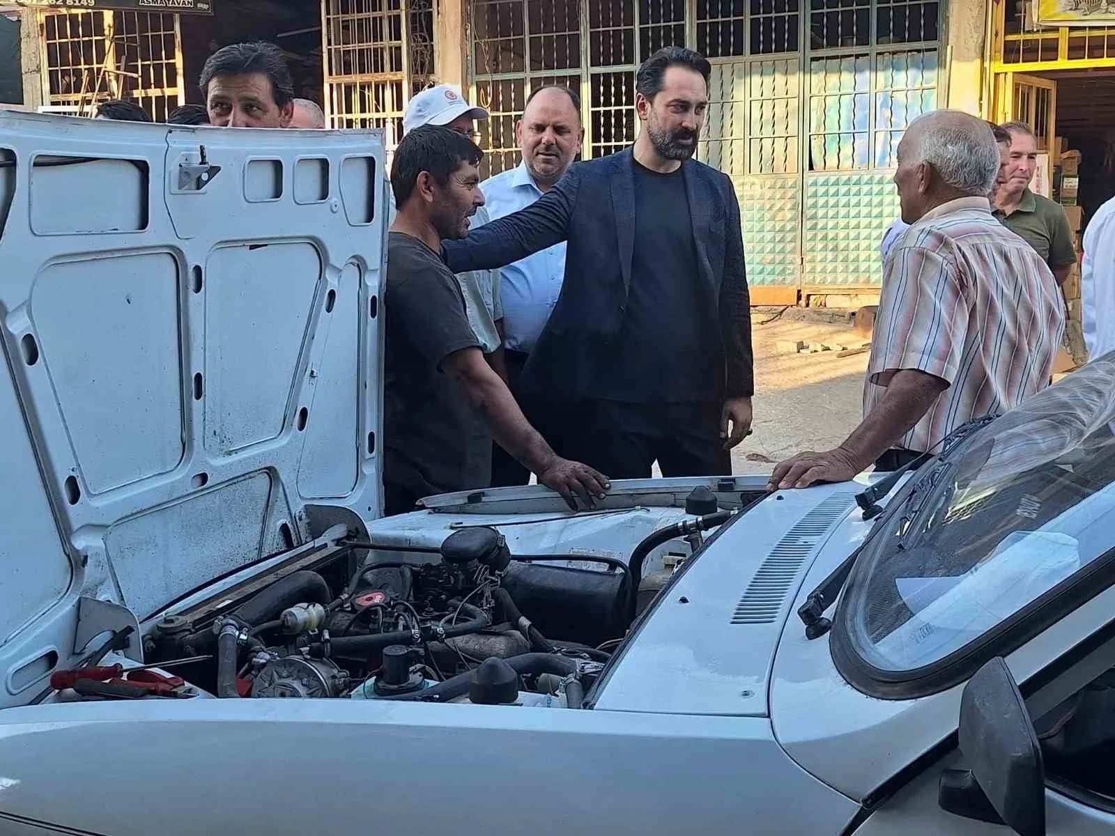 AK PARTİ MKYK ÜYESİ VE MANİSA MİLLETVEKİLİ AHMET MÜCAHİT ARINÇ, SELENDİ’DE SANAYİ ESNAFI VE MUHTARLARLA BİR ARAYA GELEREK TALEP VE SORUNLARI DİNLEDİ.