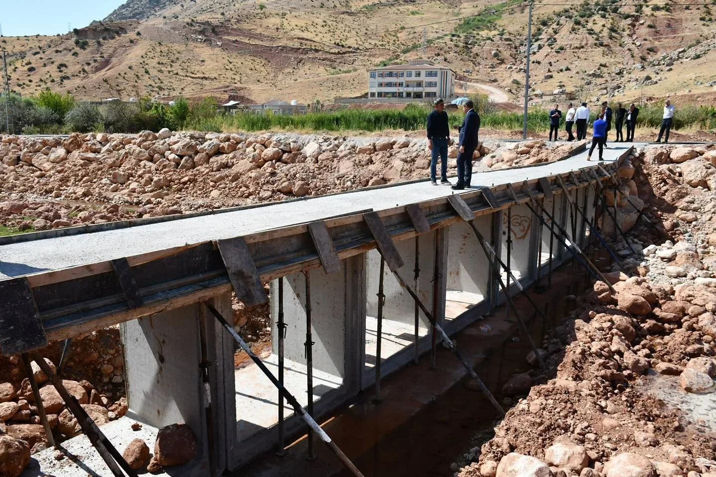 ŞIRNAK MİLLETVEKİLİ TATAR, SELİN VURDUĞU KASRİK’TE DERE ISLAHI ÇALIŞMALARINI İNCELEDİ