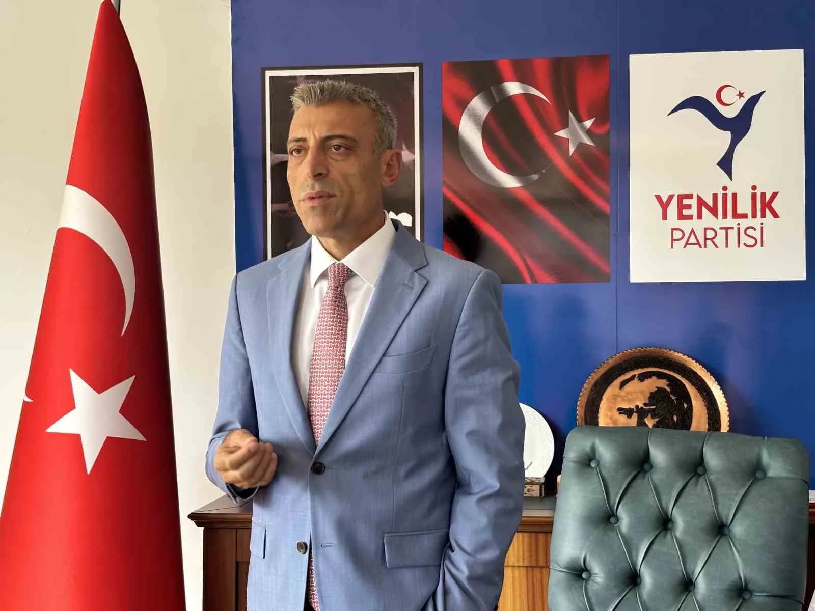 YENİLİK PARTİSİ GENEL BAŞKANI ÖZTÜRK YILMAZ, YARGITAY TARAFINDAN YENİ PARTİ'NİN İSMİNİN YENİLİK PARTİSİ'NİN İSMİNE BENZEDİĞİ GEREKÇESİYLE BAŞLATILAN RESEN SORUŞTURMAYA İLİŞKİN KONUŞTU