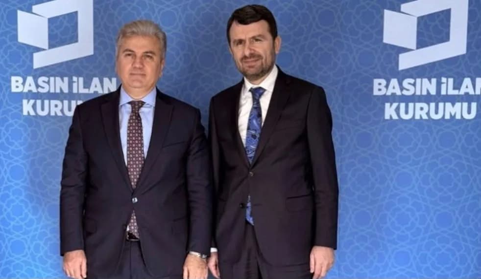 AK PARTİ BALIKESİR MİLLETVEKİLİ MUSTAFA CANBEY, BASIN İLAN KURUMU BALIKESİR ŞUBE MÜDÜRLÜĞÜNÜN YENİDEN HİZMETE AÇILACAĞININ MÜJDESİNİ VERDİ.