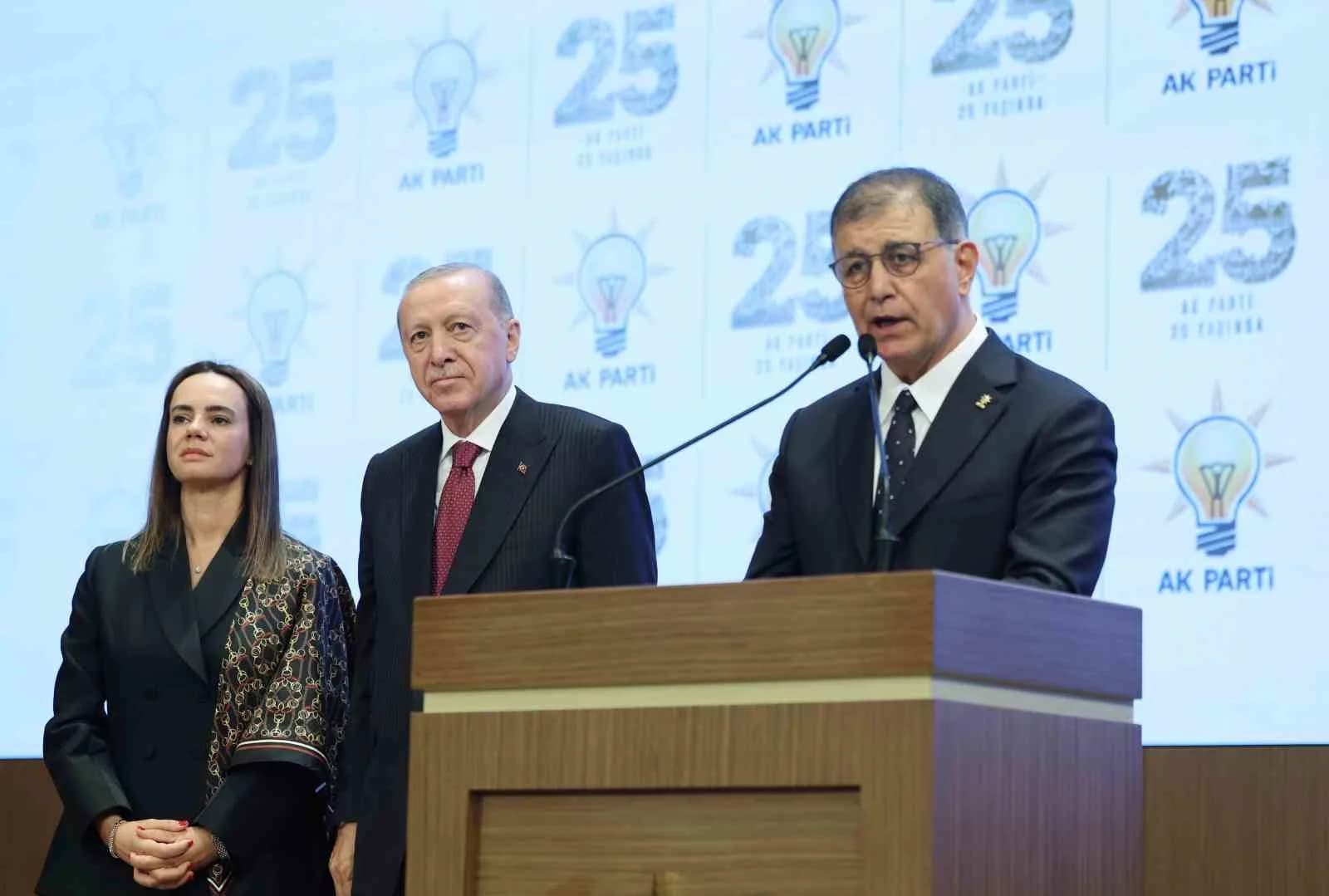 İZMİR BÜYÜKŞEHİR BELEDİYE BAŞKANI CEMİL TUGAY KONUŞMA YAPTI