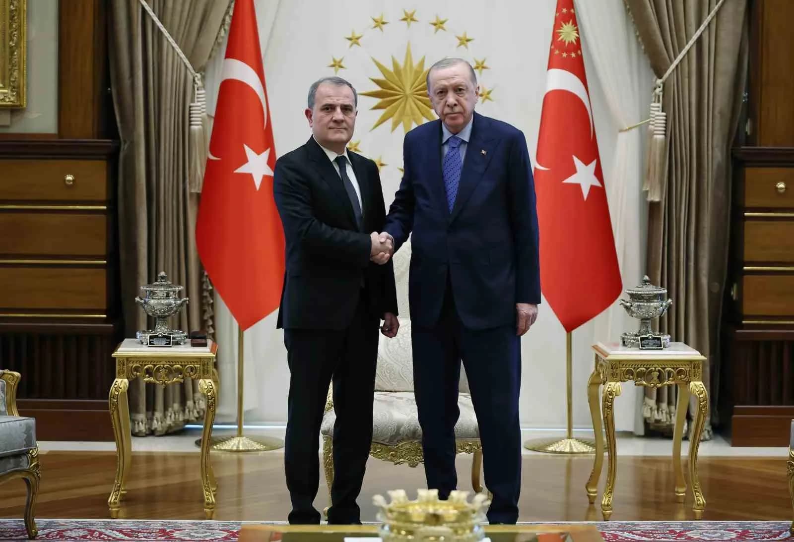 CUMHURBAŞKANI RECEP TAYYİP ERDOĞAN, TÜRK DEVLETLERİ TEŞKİLATI (TDT) DEVLET BAŞKANLARI 13. ZİRVESİ KAPSAMINDA ANKARA'DA BULUNAN AZERBAYCAN DIŞİŞLERİ BAKANI CEYHUN BAYRAMOV İLE BİR ARAYA GELDİ.