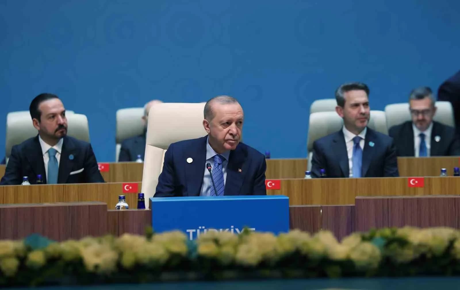 CUMHURBAŞKANI ERDOĞAN, TÜRK DEVLETLERİ TEŞKİLATI 13. ZİRVESİ DEVLET BAŞKANLARI KONSEYİ TOPLANTISI'NA KATILDI.