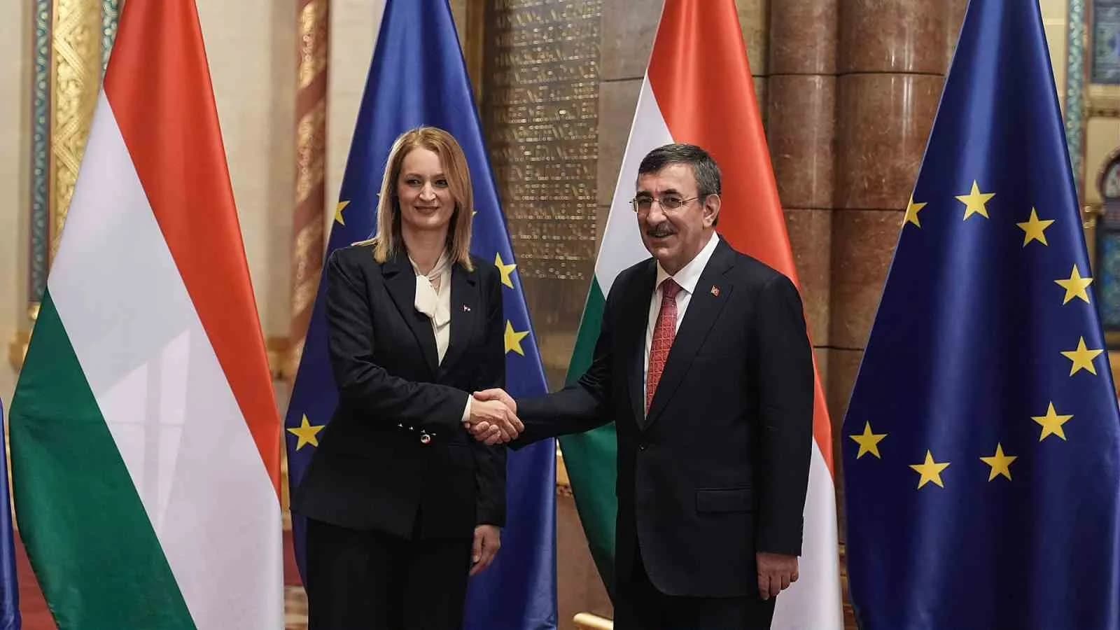 CUMHURBAŞKANI YARDIMCISI CEVDET YILMAZ, CUMHURBAŞKANI RECEP TAYYİP ERDOĞAN’I TEMSİLEN 1956 MACAR DEVRİMİ VE BAĞIMSIZLIK SAVAŞI'NI ANMA ETKİNLİKLERİ KAPSAMINDA MACARİSTAN PARLAMENTOSU'NDA DÜZENLENEN TÖREN OTURUMUNA KATILDI.