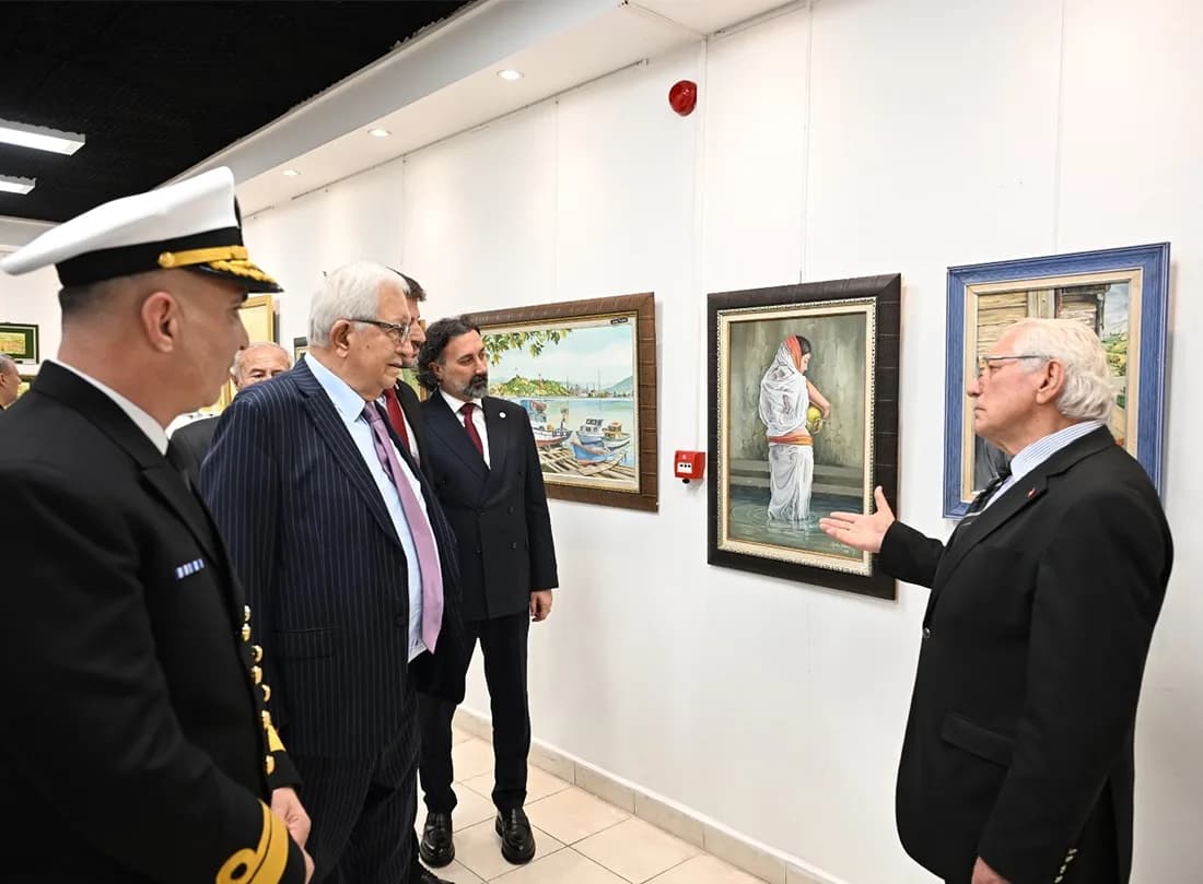 Cumhuriyet Konulu Sergiler Akm’de Açıldı