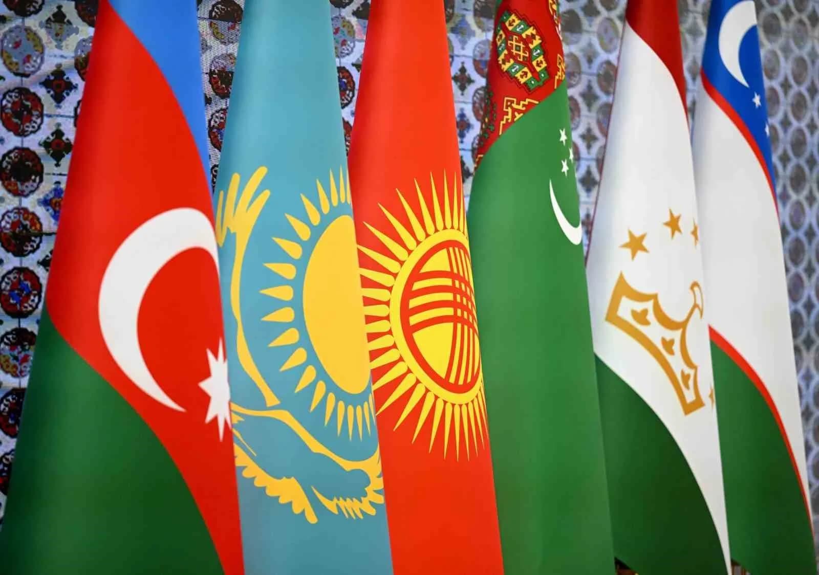 TÜRKMENİSTAN'IN TÜRKMENBAŞI ŞEHRİNDEKİ AVAZA MİLLİ TURİZM BÖLGESİNDE TÜRKMENİSTAN CUMHURBAŞKANI SERDAR BERDİMUHAMMEDOV'UN EV SAHİPLİĞİNDE AZERBAYCAN VE ORTA ASYA DEVLET BAŞKANLARI 8. İSTİŞARE TOPLANTISI DÜZENLENDİ.