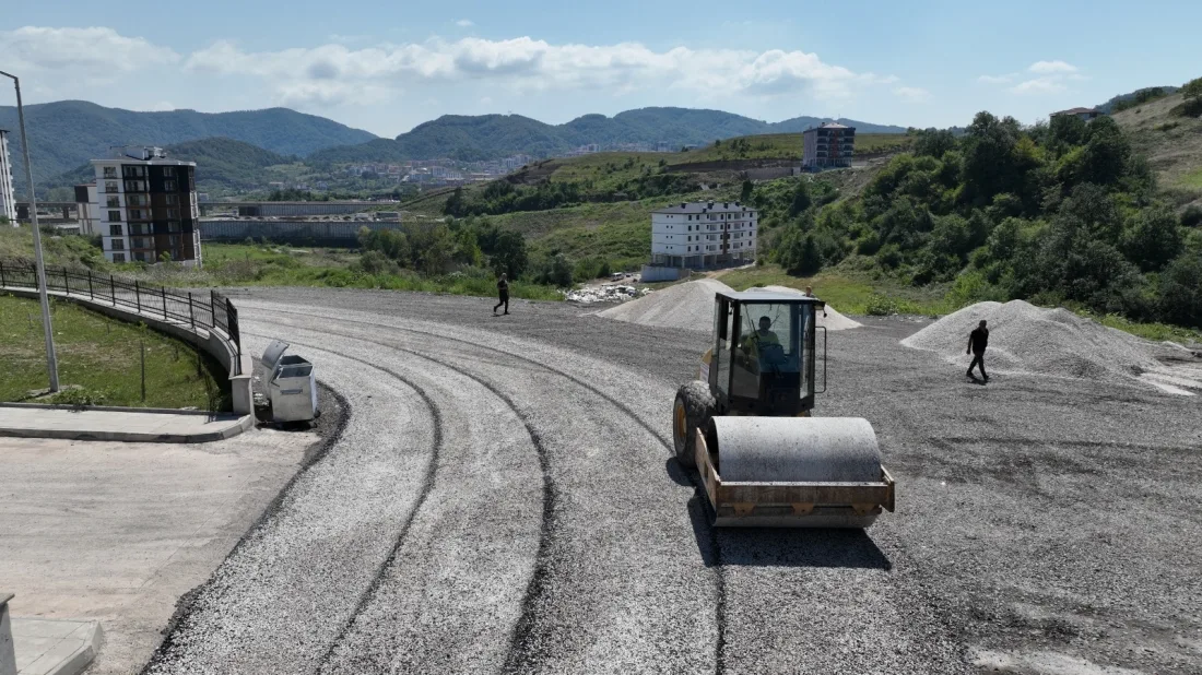 200 Bin M2 Emisyon Kaplama Asfalt Çalışmalarında İlk Etap Başladı