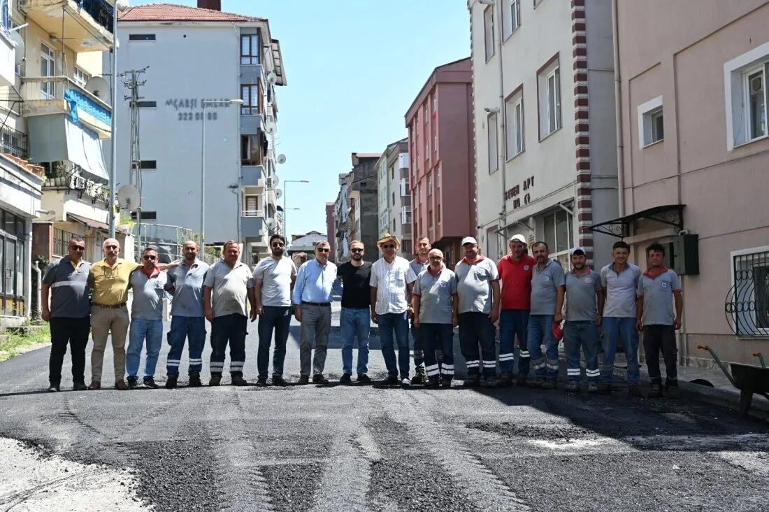 200 Milyon Liralık Dev Asfalt Hamlesinde 17 Bin Ton Sıcak Asfalt Yollarla Buluştu