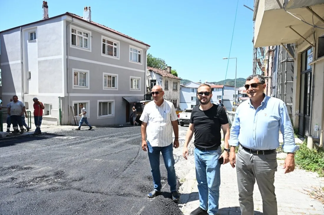 200 Milyon Liralık Dev Asfalt Hamlesinde 17 Bin Ton Sıcak Asfalt Yollarla Buluştu