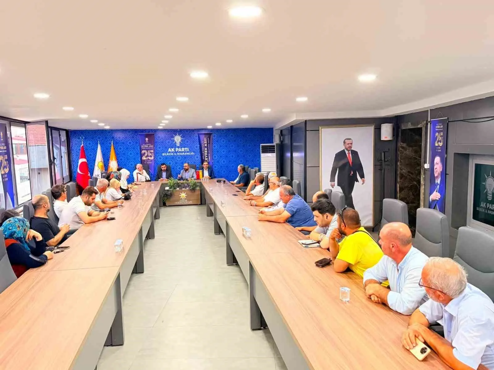 AK PARTİ BİLECİK’TE İLÇE DANIŞMA TOPLANTISI GERÇEKLEŞTİRİLDİ