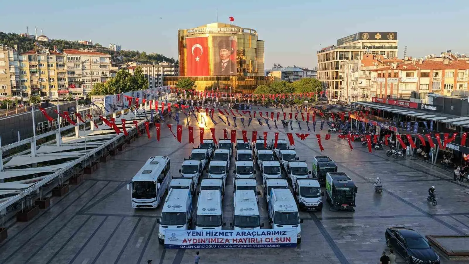 ANKARA'NIN GÜCÜ AYDIN'IN ENERJİSİYLE BİRLEŞTİ, AYDIN'A YATIRIM YAĞDI, BÜYÜKŞEHİR BELEDİYESİ SON 1 YILDA 8 MİLYAR 14 MİLYON TL'LİK YATIRIM GERÇEKLEŞTİRDİ