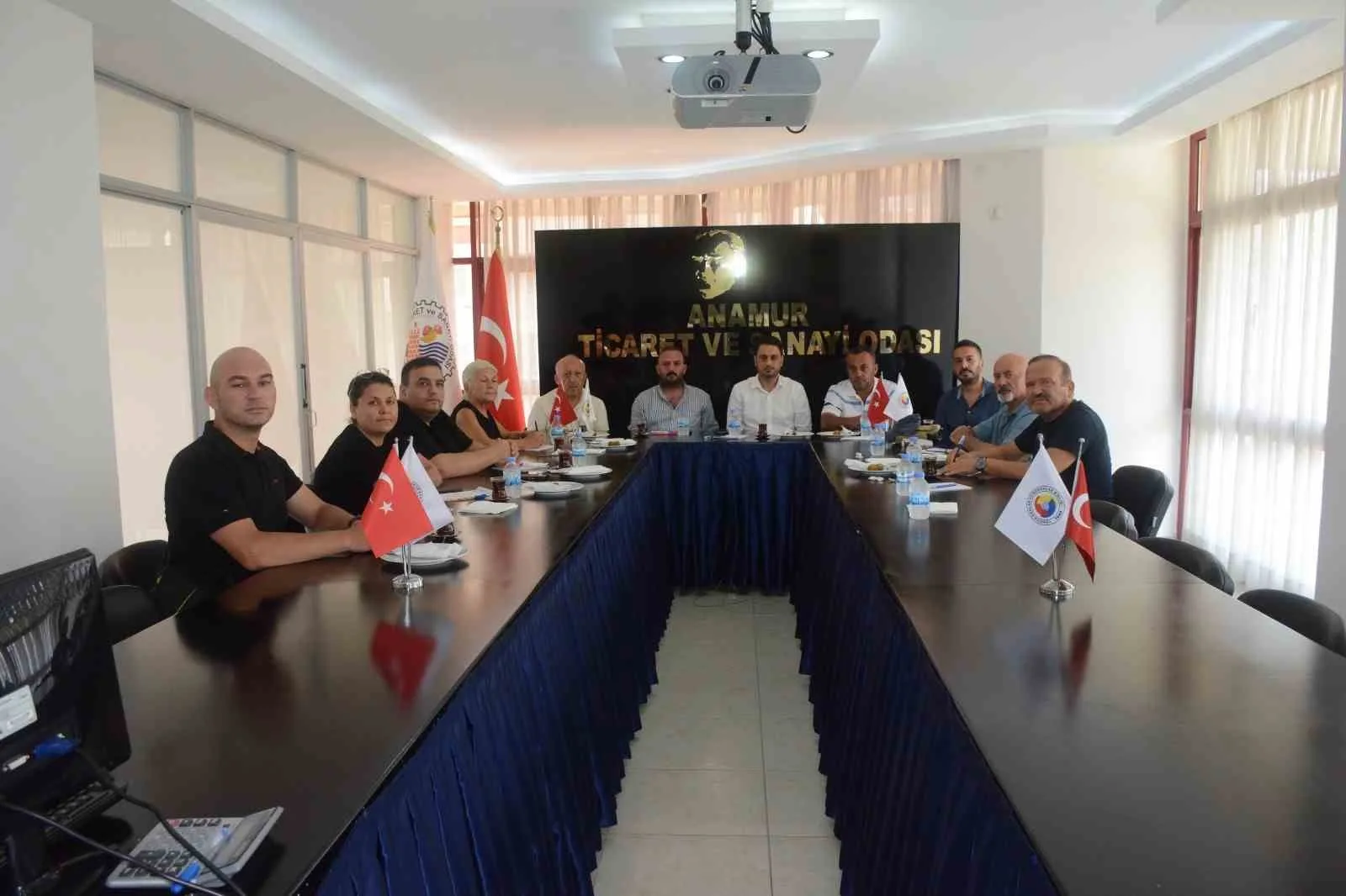 ANAMUR TİCARET VE SANAYİ ODASI (ANTSO)’NDA BÖLGE EKONOMİSİNE İLİŞKİN DEĞERLENDİRME TOPLANTISI DÜZENLENDİ.