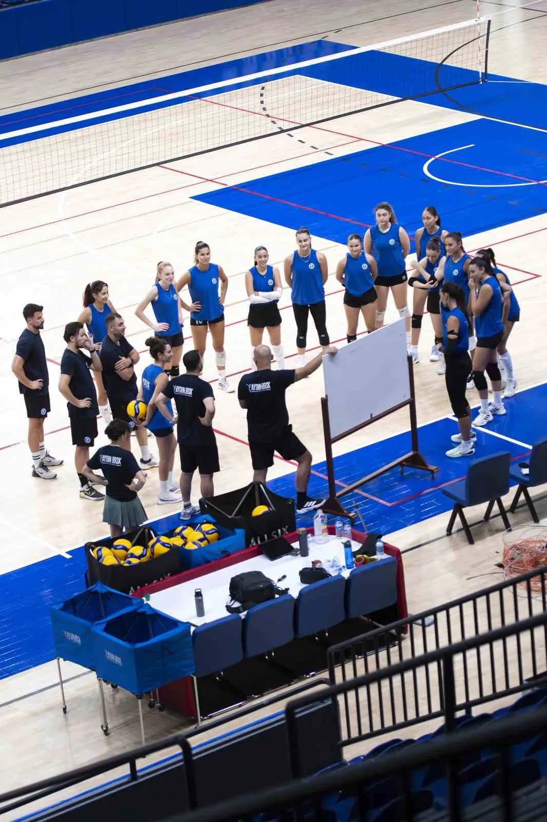AYDIN BÜYÜKŞEHİR BELEDİYESPOR KADIN VOLEYBOL TAKIMI, 2026-2027 SEZONU HAZIRLIKLARINA 'START' VERDİ.