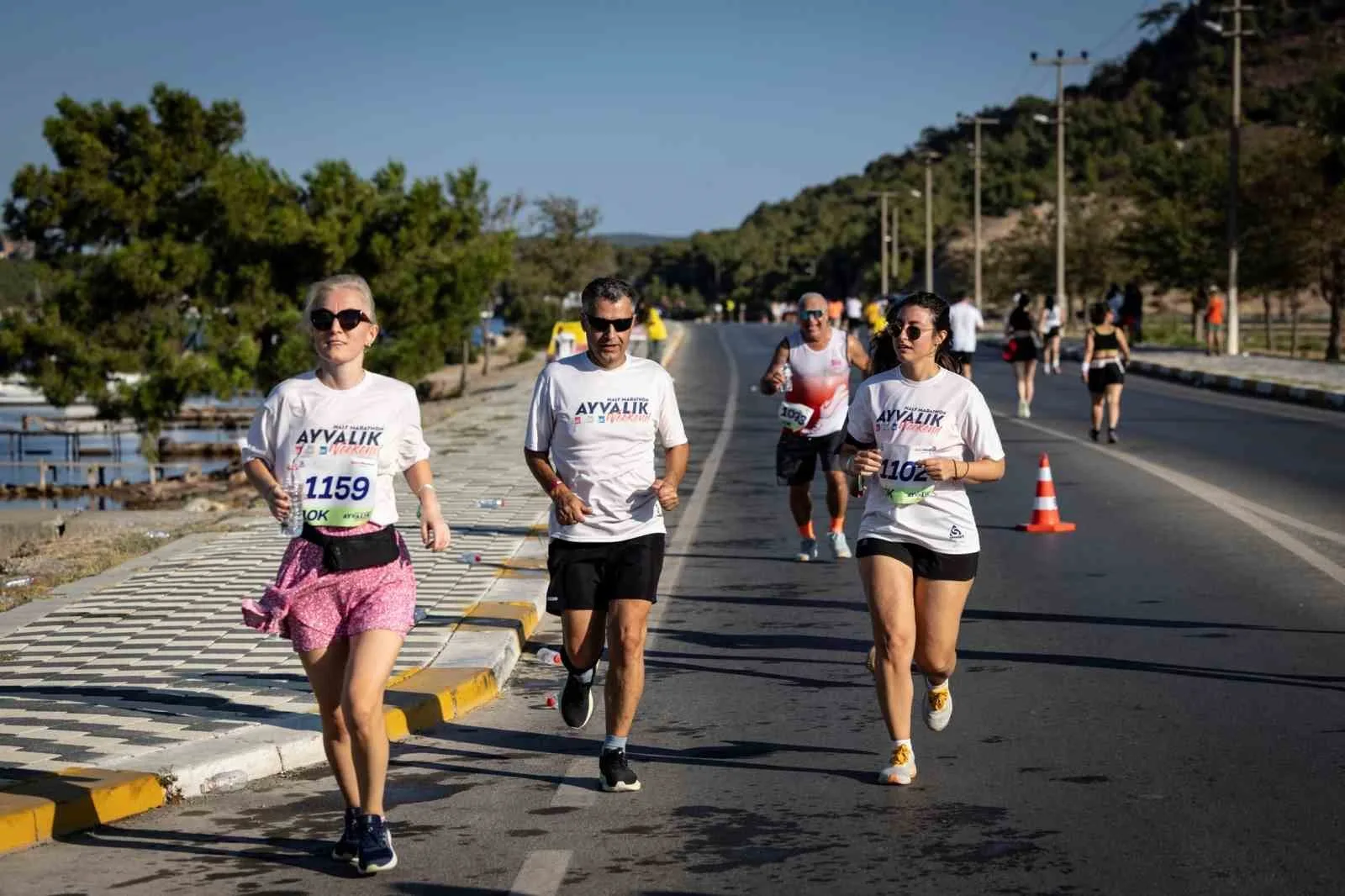 4. ULUSLARARASI AYVALIK KURTULUŞ YARI MARATONU, 11-13 EYLÜL TARİHLERİ ARASINDA GERÇEKLEŞTİRİLECEK. 21K, 10K VE 5K PARKURLARIYLA DÜZENLENECEK ORGANİZASYONDA BAŞVURULAR DEVAM EDİYOR.