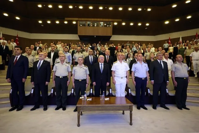 MİLLİ SAVUNMA BAKANI YAŞAR GÜLER, BERABERİNDEKİ TSK KOMUTA KADEMESİ VE BAKAN YARDIMCILARININ KATILIMIYLA RÜTBE TERFİ TÖRENİ GERÇEKLEŞTİRİLDİ.