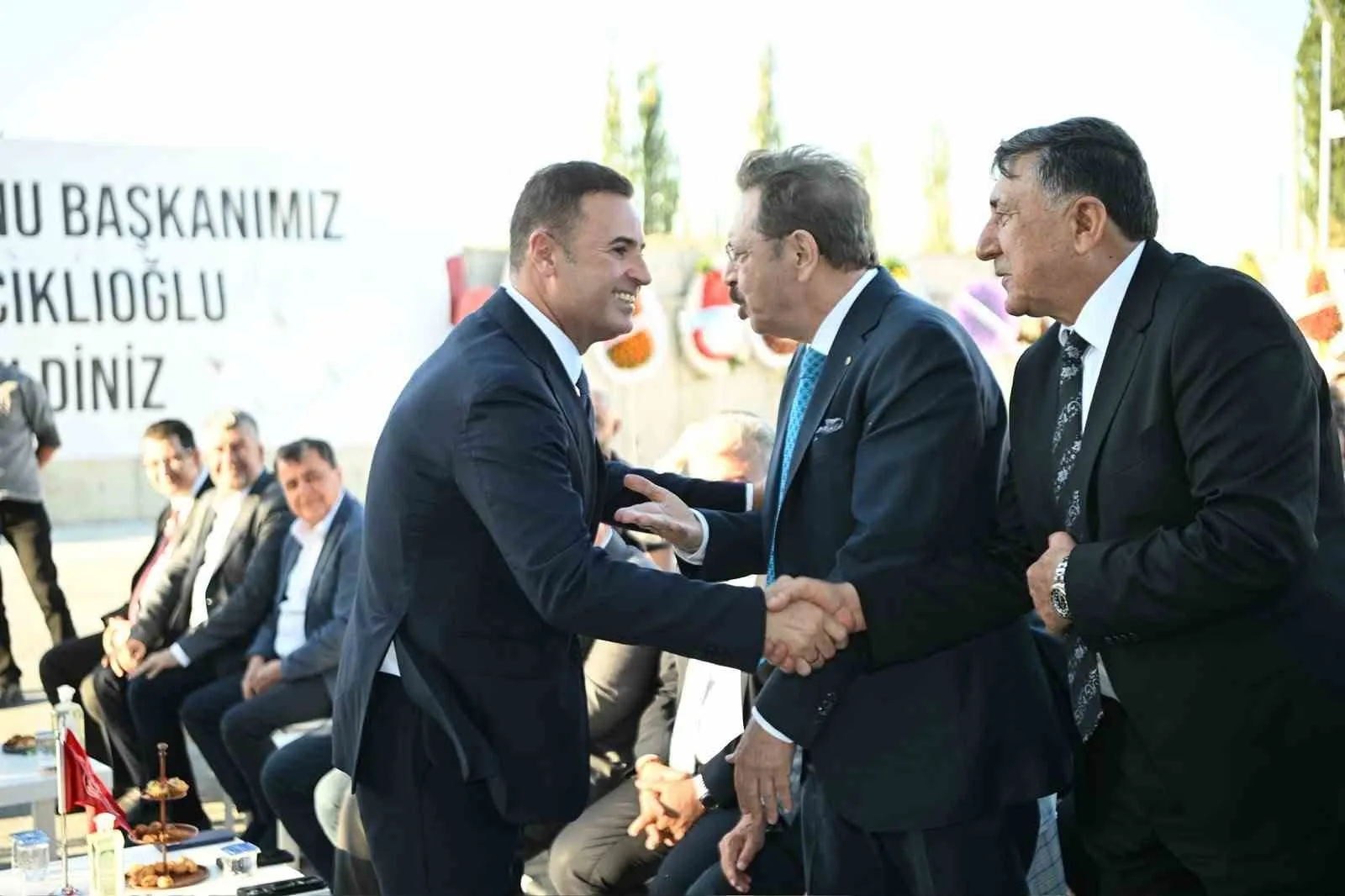 BAŞKAN AHMET AKIN, “ÇİFTÇİMİZ EMEĞİNİN KARŞILIĞINI ALACAK”