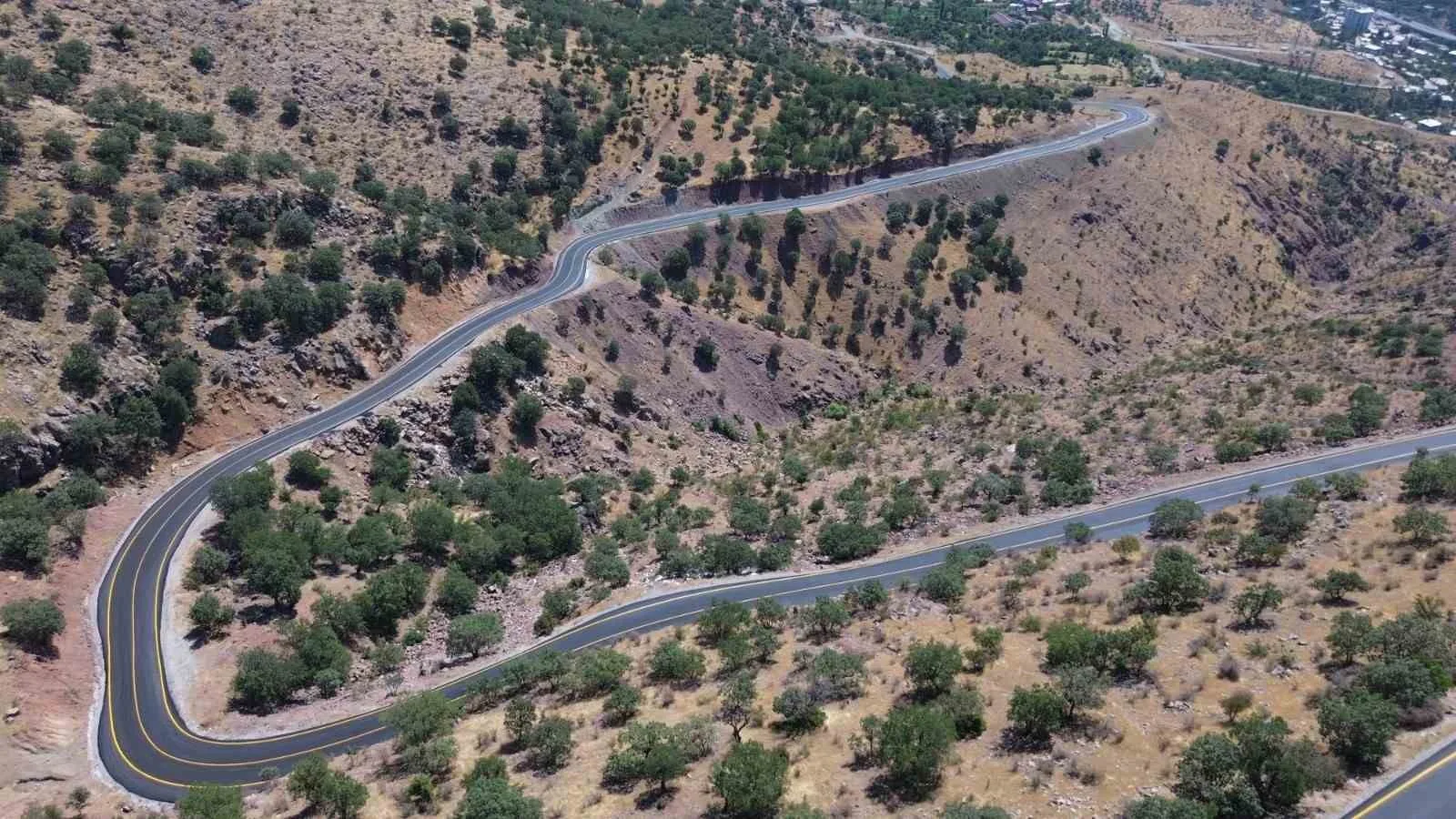 BAYKAN’DA YOL VE ULAŞIM ALTYAPISI GÜÇLENDİRİLİYOR