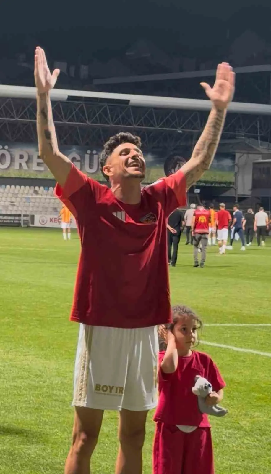 KAYSERİSPOR’UN 10 NUMARASI BENHUR KESER, 3 HAFTADA 2. GOLÜNÜ KAYDETTİ.