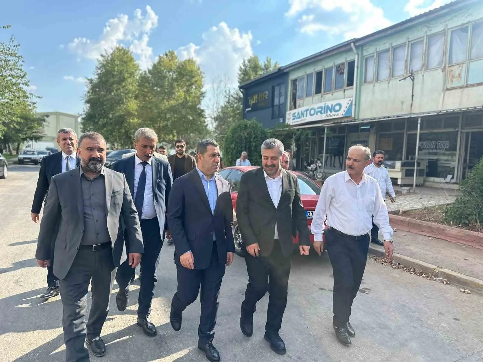 BOZGEYİK, SPORUN VE EĞİTİMİN ŞEHRİ GAZİANTEP İÇİN SAHA TEMASLARI ARALIKSIZ SÜRÜYOR