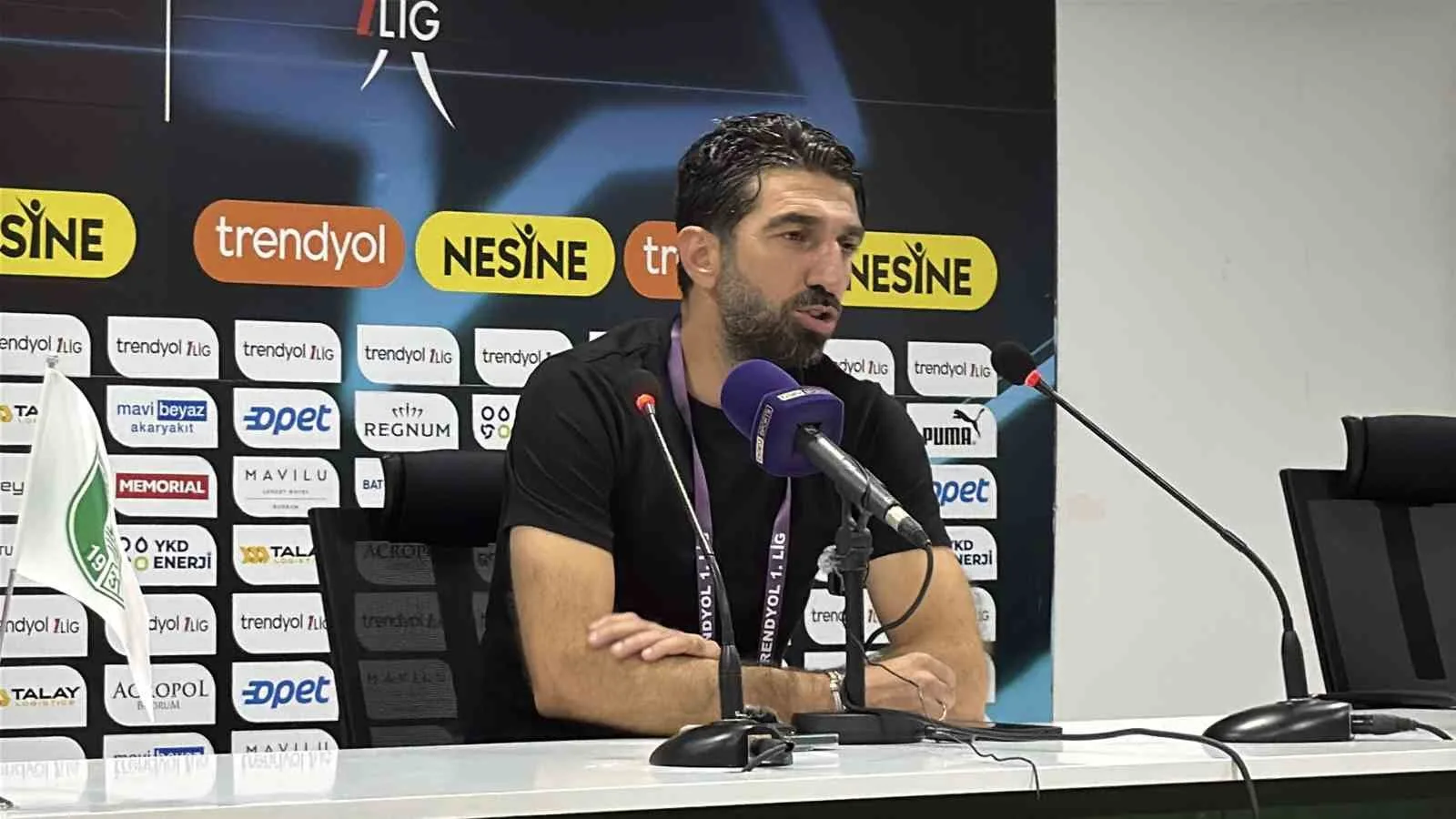 BODRUM FK TEKNİK DİREKTÖRÜ BURHAN EŞER, MUĞLASPOR MAÇININ ARDINDAN, “RAKİP CEZA SAHASINDA 30'A YAKIN BULUŞMADA, 18'E YAKIN ŞUT ÇEKTİĞİMİZ VE BUNUN ÇERÇEVESİNDE SADECE SONUÇ ANLAMINDA, SKOR ANLAMINDA İSTEDİĞİMİZ OLMADIĞI BİR MAÇ OLDU AMA OYUNCULARIN MÜCADELESİNDEN MEMNUNUM.” DEDİ.