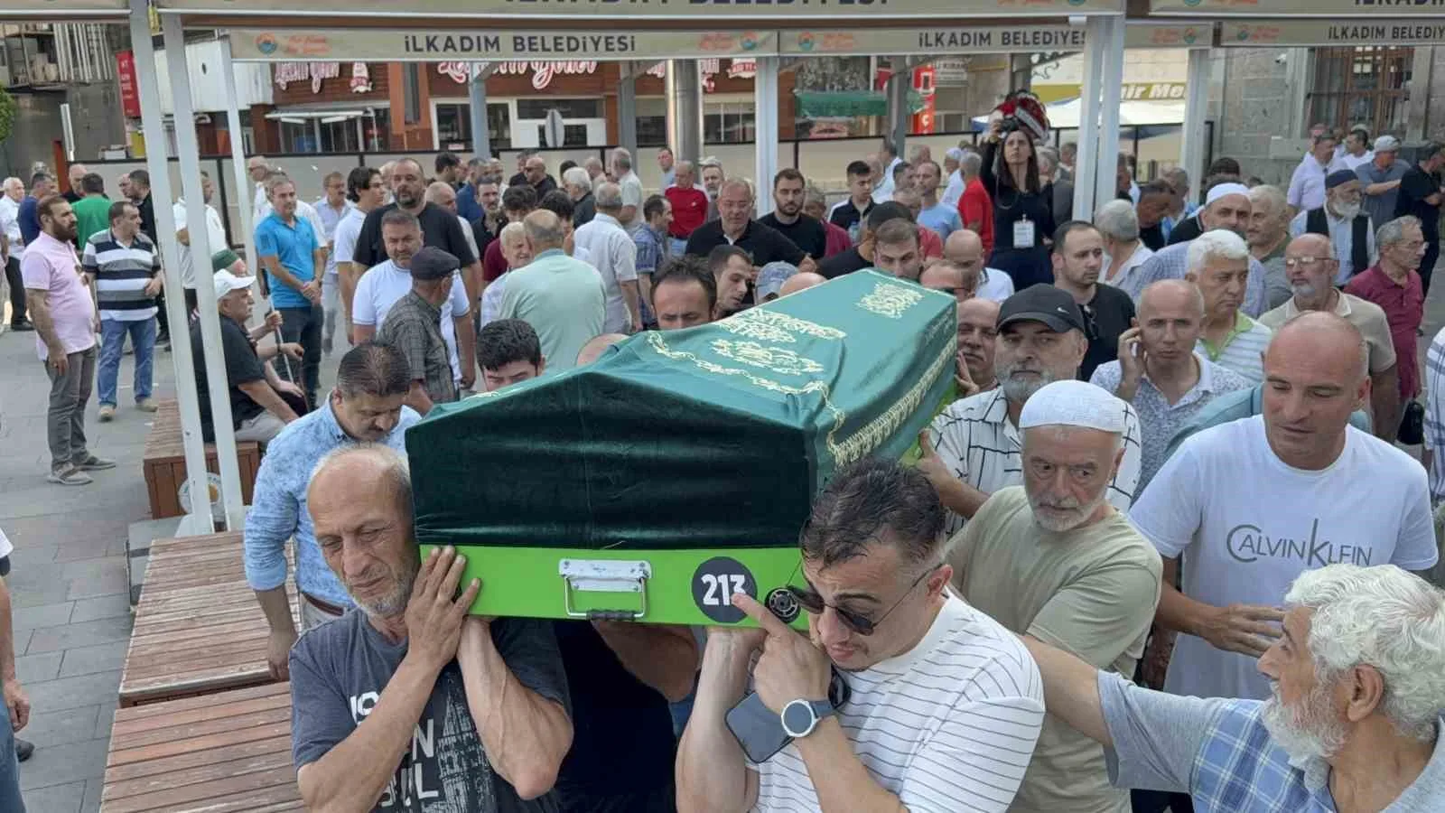 ESKİ MİLLİ OYUNCU CELİL SAĞIR’IN BABASI ASLAN SAĞIR İÇİN CENAZE TÖRNEİ DÜZENLENDİ