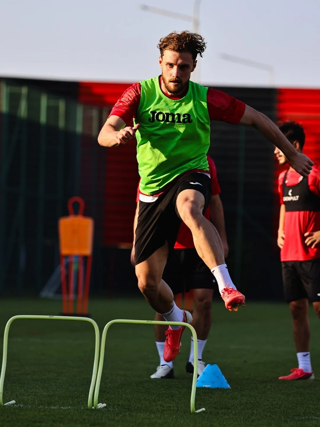 ÇORUM FK, TRENDYOL SÜPER LİG'İN 2. HAFTASINDA KONUK EDECEĞİ KASIMPAŞA MAÇI HAZIRLIKLARINI SÜRDÜRDÜ.