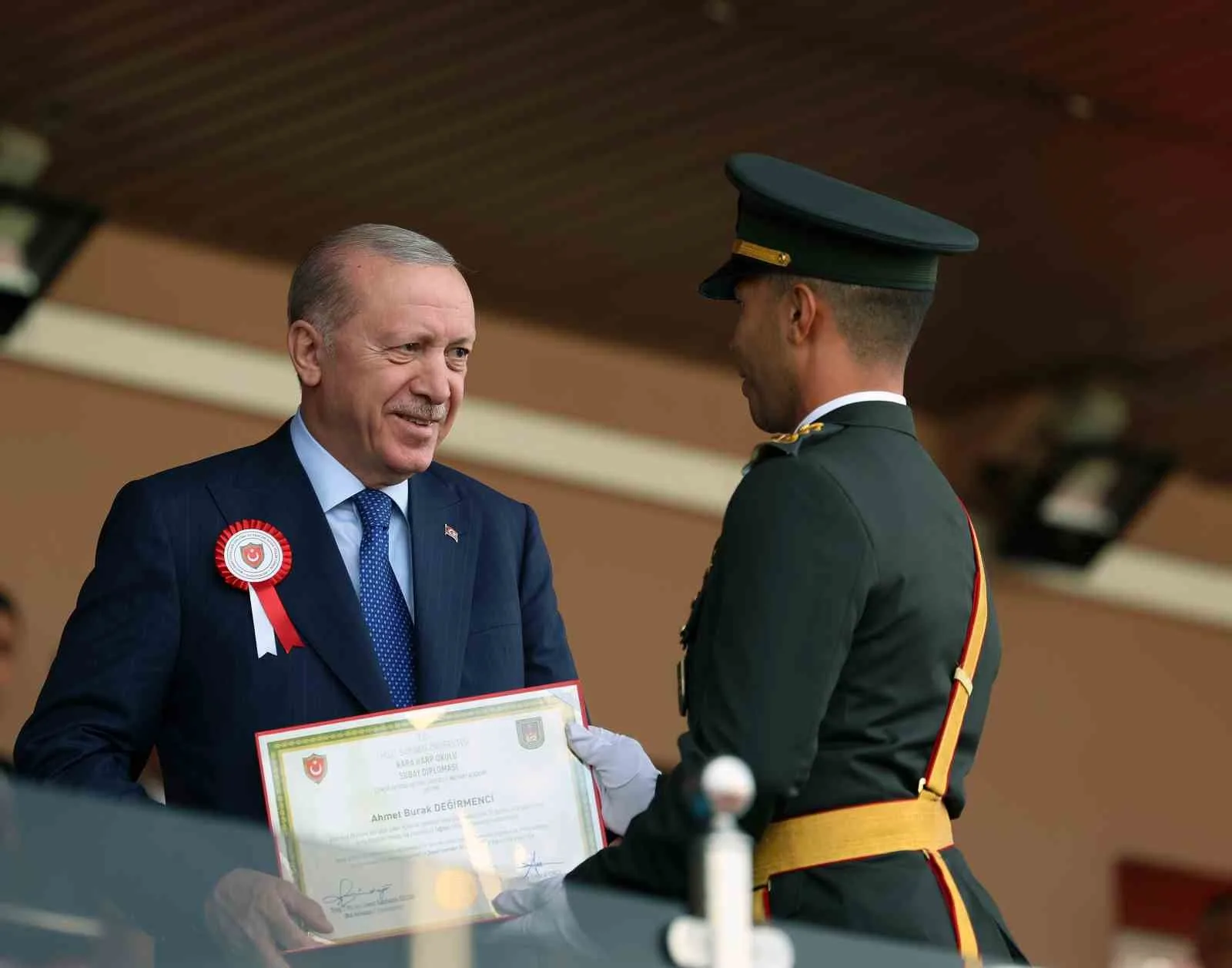CUMHURBAŞKANI RECEP TAYYİP ERDOĞAN, ANKARA’DA MİLLİ SAVUNMA ÜNİVERSİTESİ HARP OKULLARI DİPLOMA ALMA VE SANCAK DEVİR TESLİM TÖRENİ’NE KATILDI.